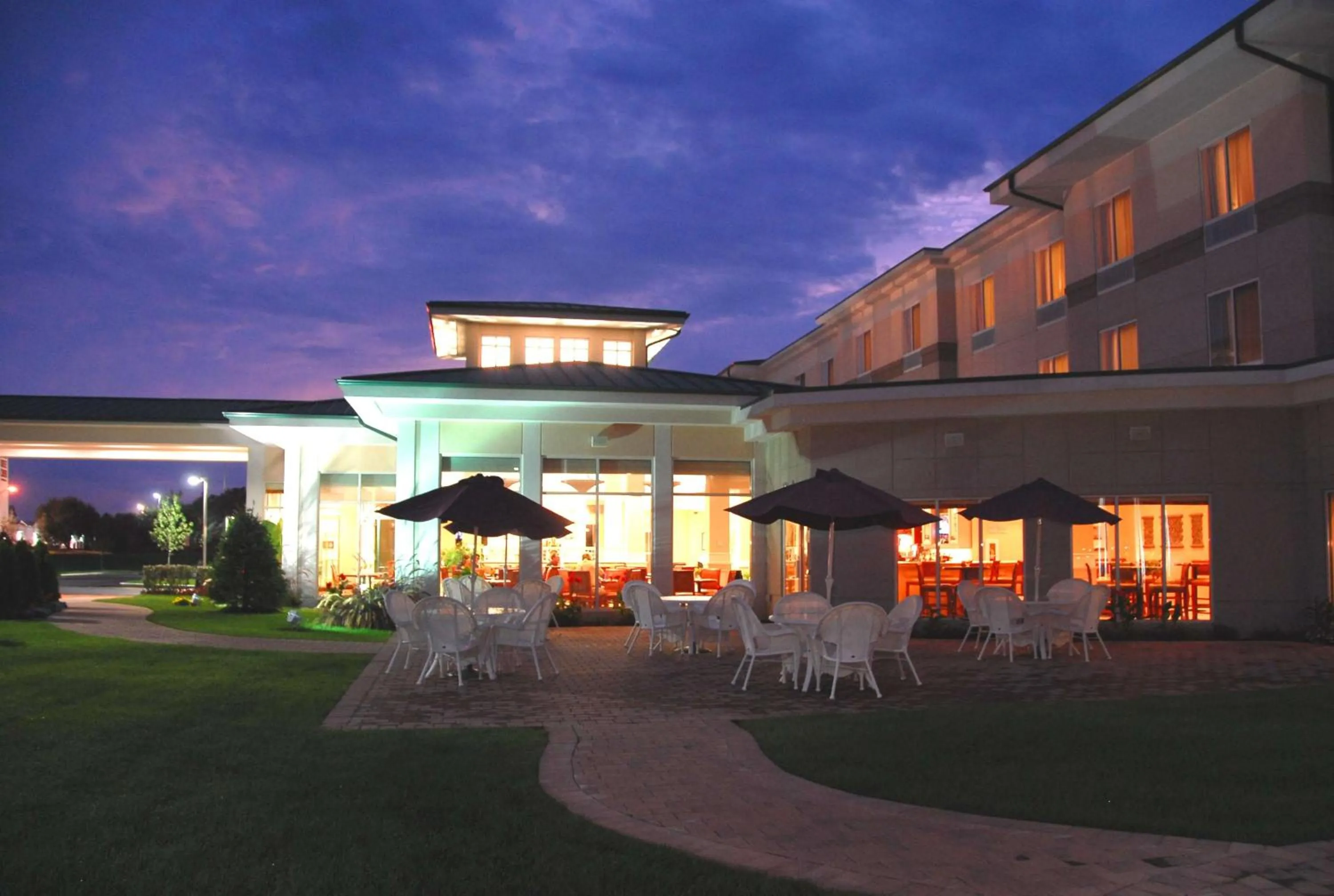 Patio in Hilton Garden Inn Riverhead