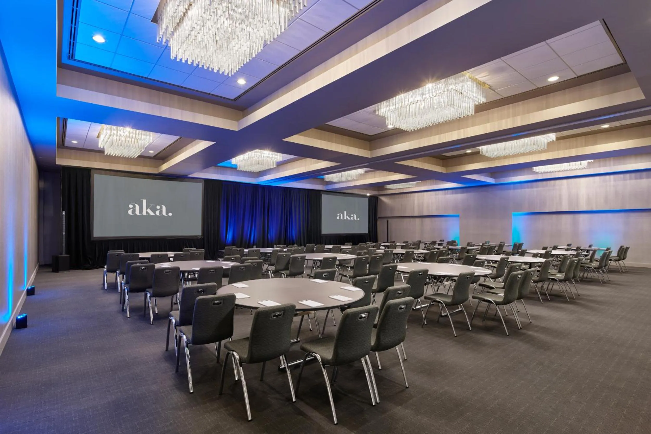 Meeting/conference room in Hotel AKA Alexandria
