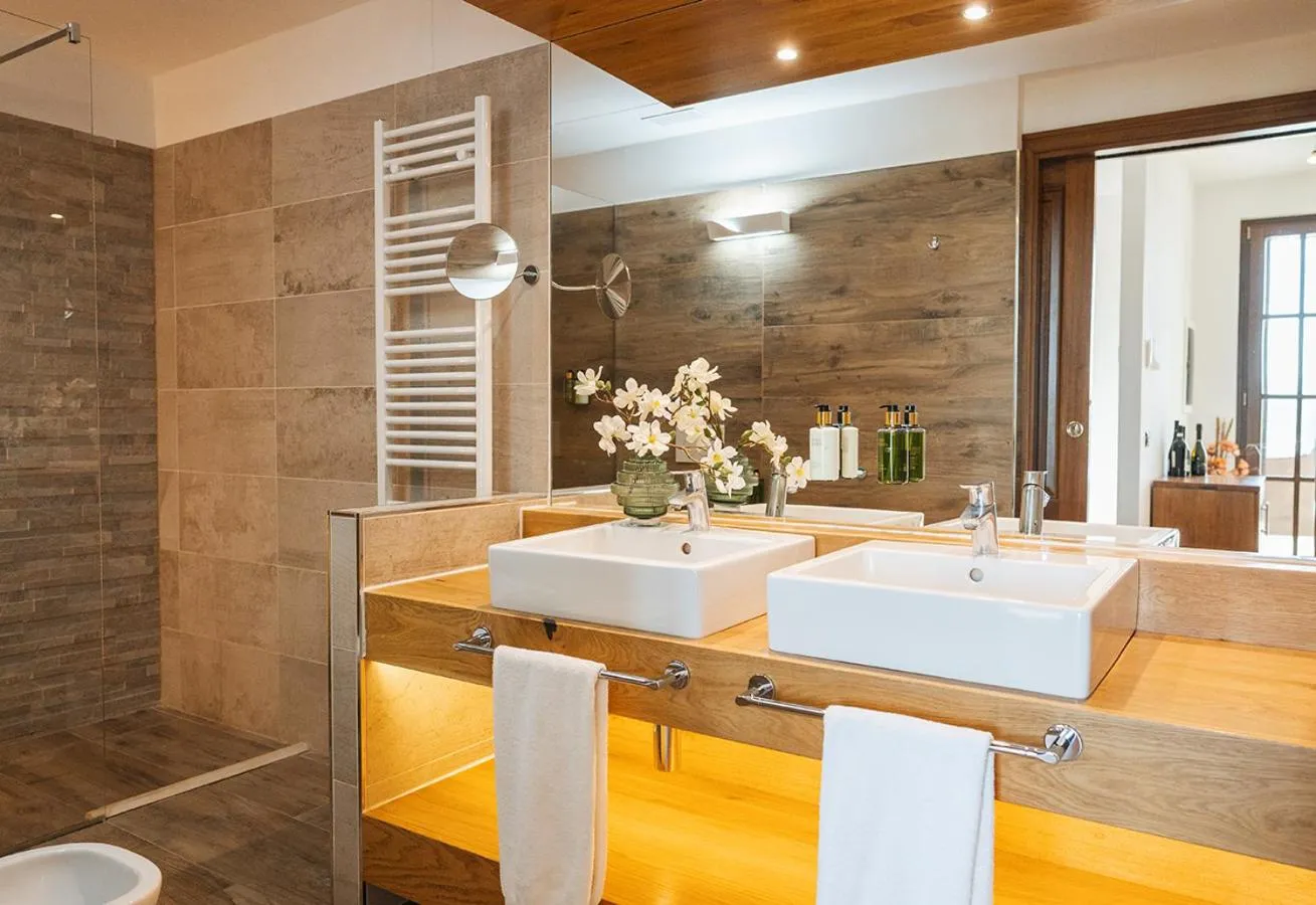 Shower in Terra Antica - Resort, Winery & SPA