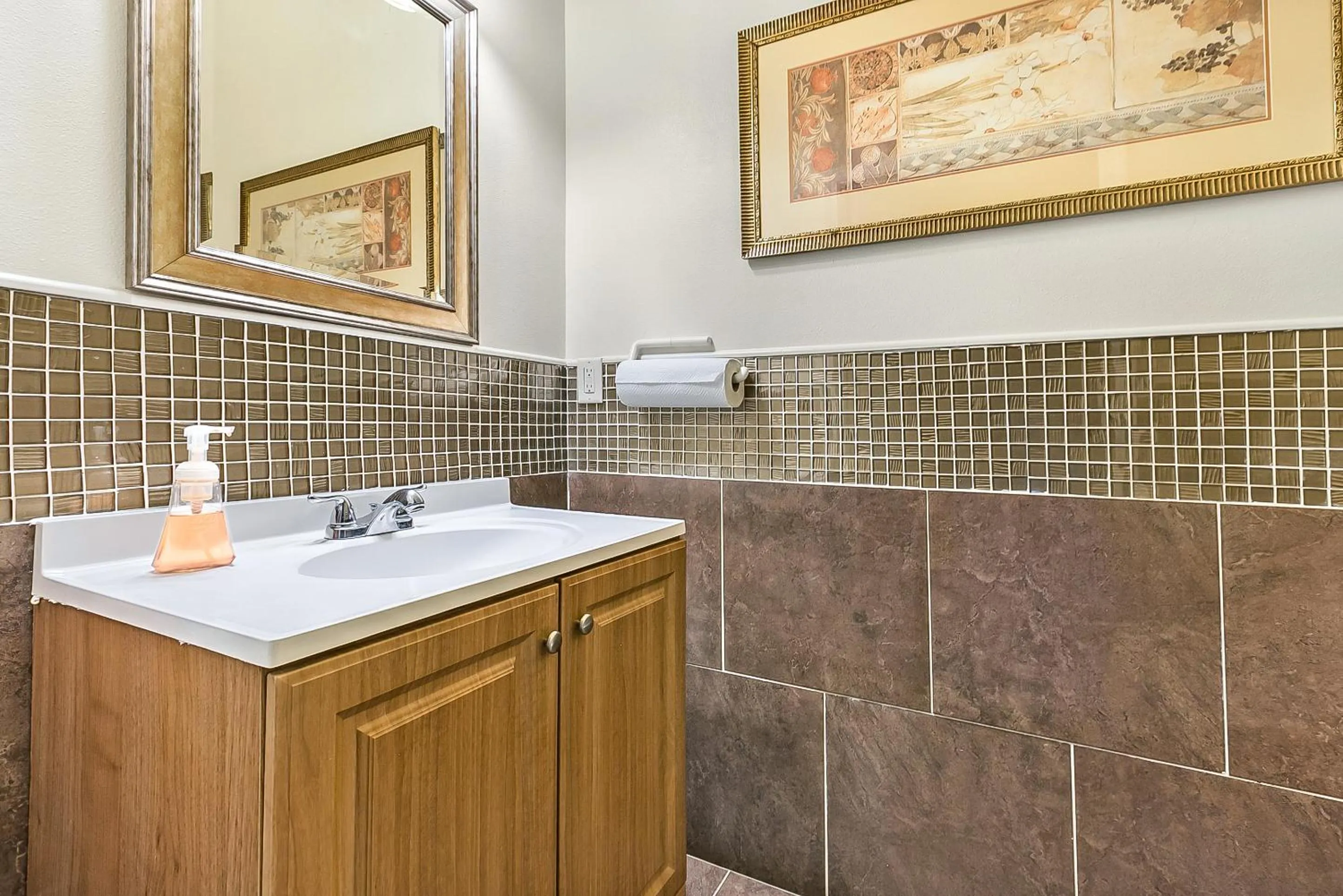 Bathroom in Modern 4BR Penthouse in Downtown by Hosteeva