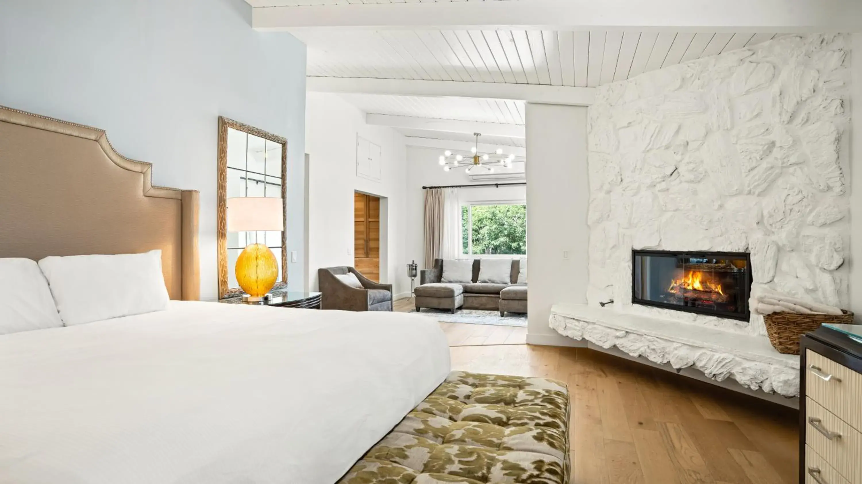 King Suite in Pacific Crest Hotel Santa Barbara King Suite in Pacific Crest Hotel Santa Barbara