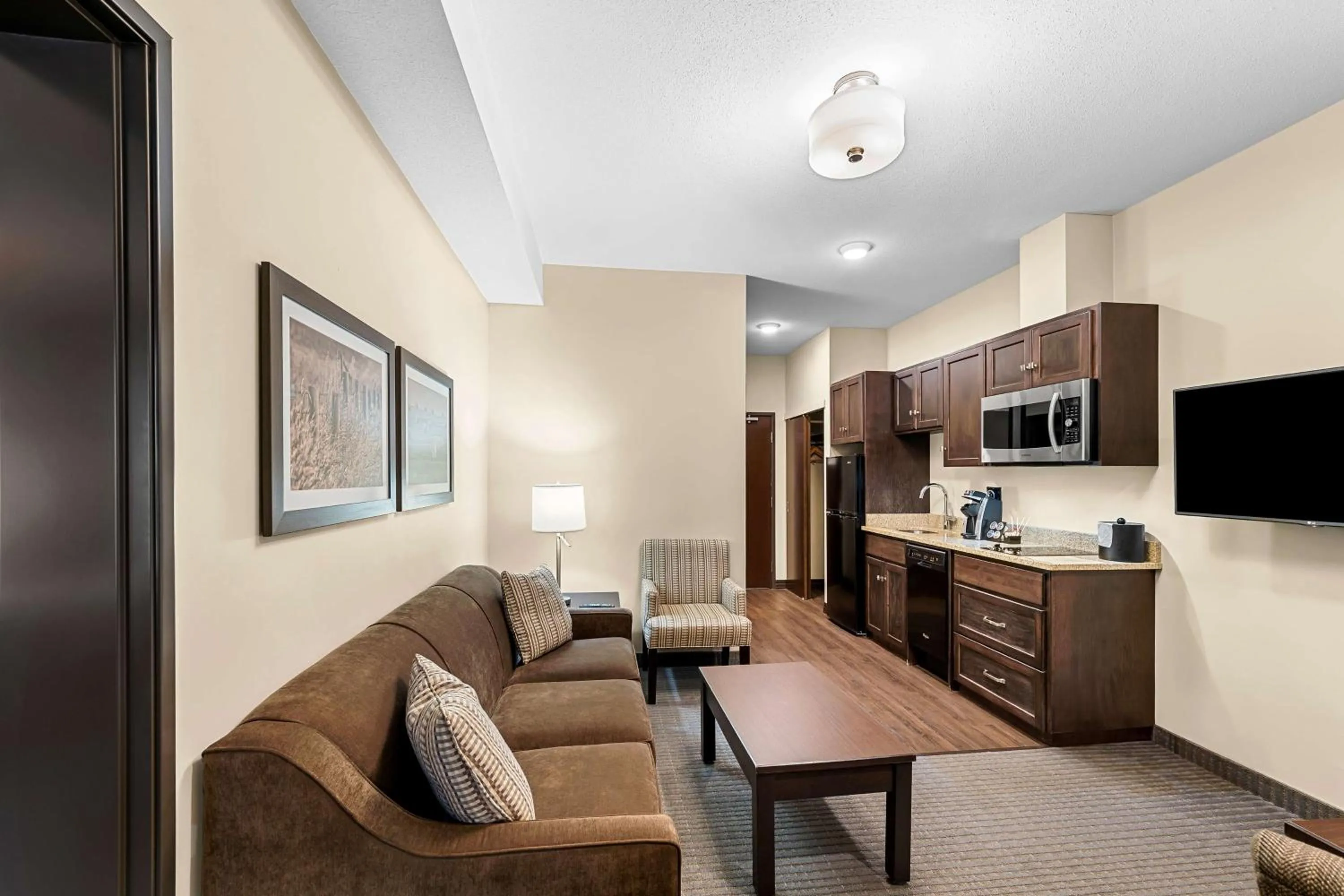 Photo of the whole room in Best Western Plus Lacombe Inn and Suites