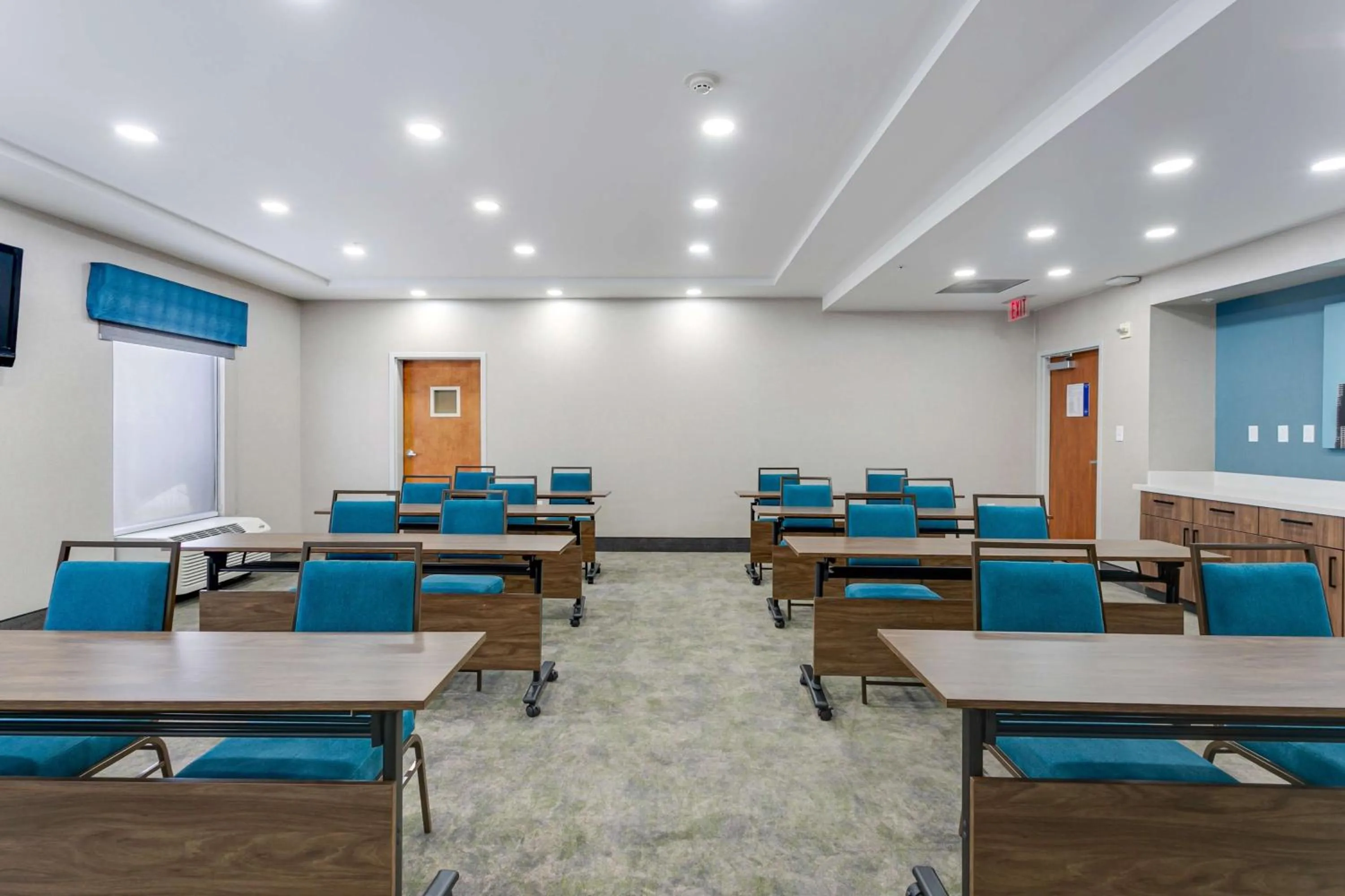Meeting/conference room in Hampton Inn Houston-Pearland, TX
