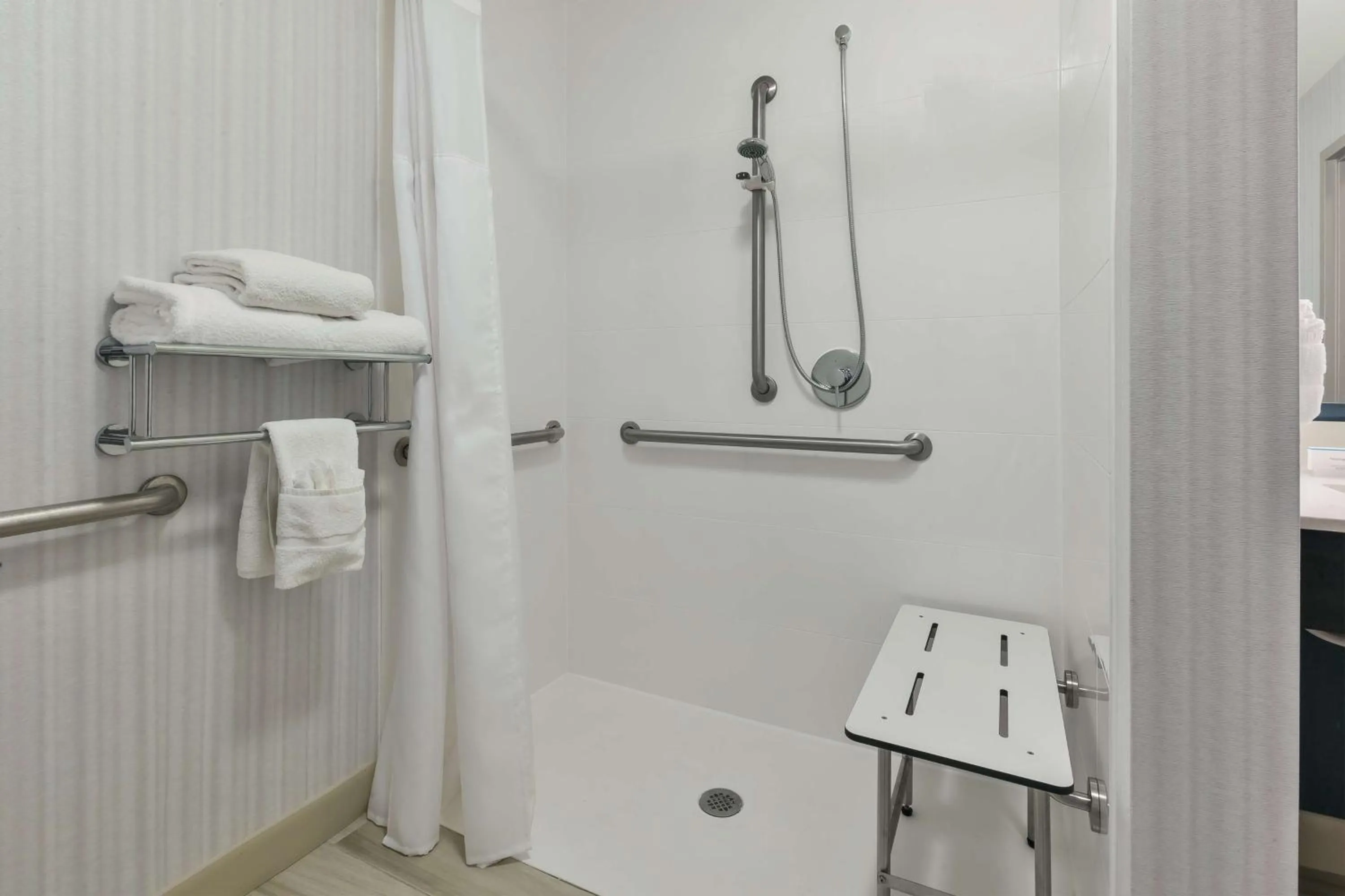 Bathroom in Hilton Garden Inn Minneapolis Maple Grove