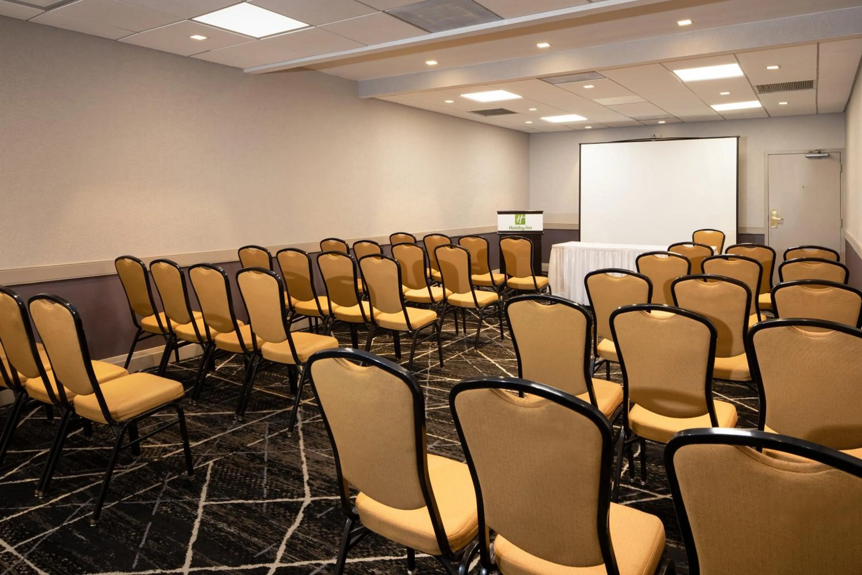 Meeting/conference room in Holiday Inn Washington-College Pk I-95