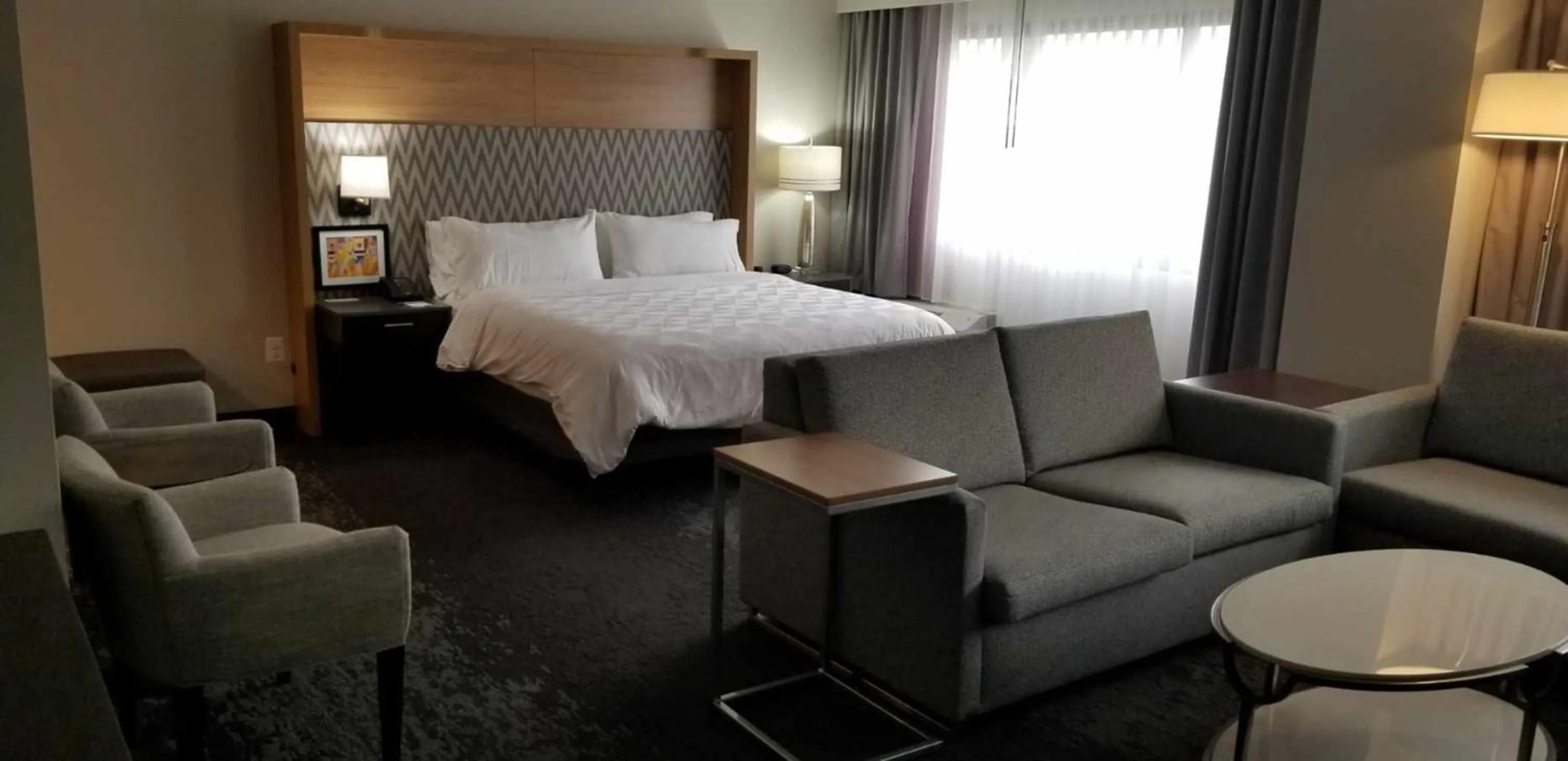 Photo of the whole room, Bed in Holiday Inn Washington-College Pk I-95