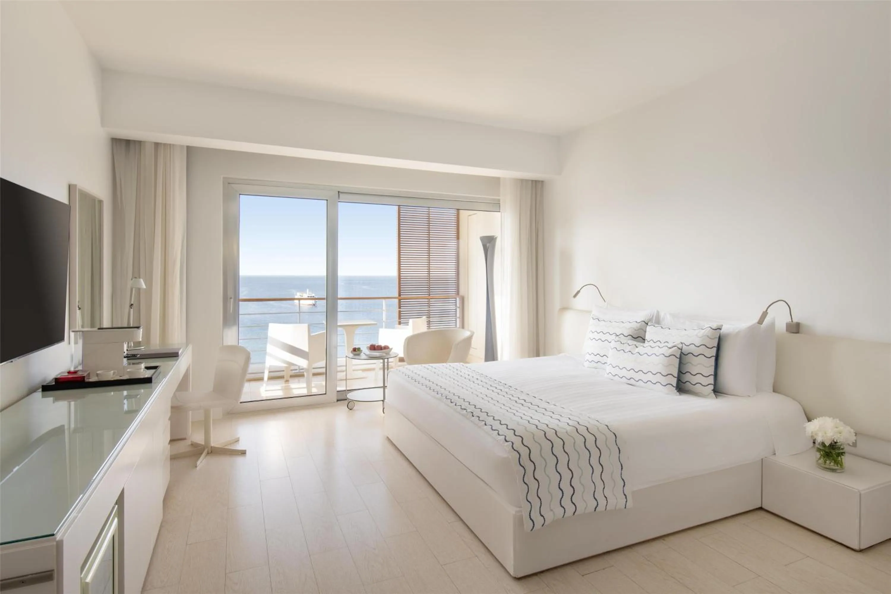 Bedroom, Bed in Kempinski Hotel Aqaba