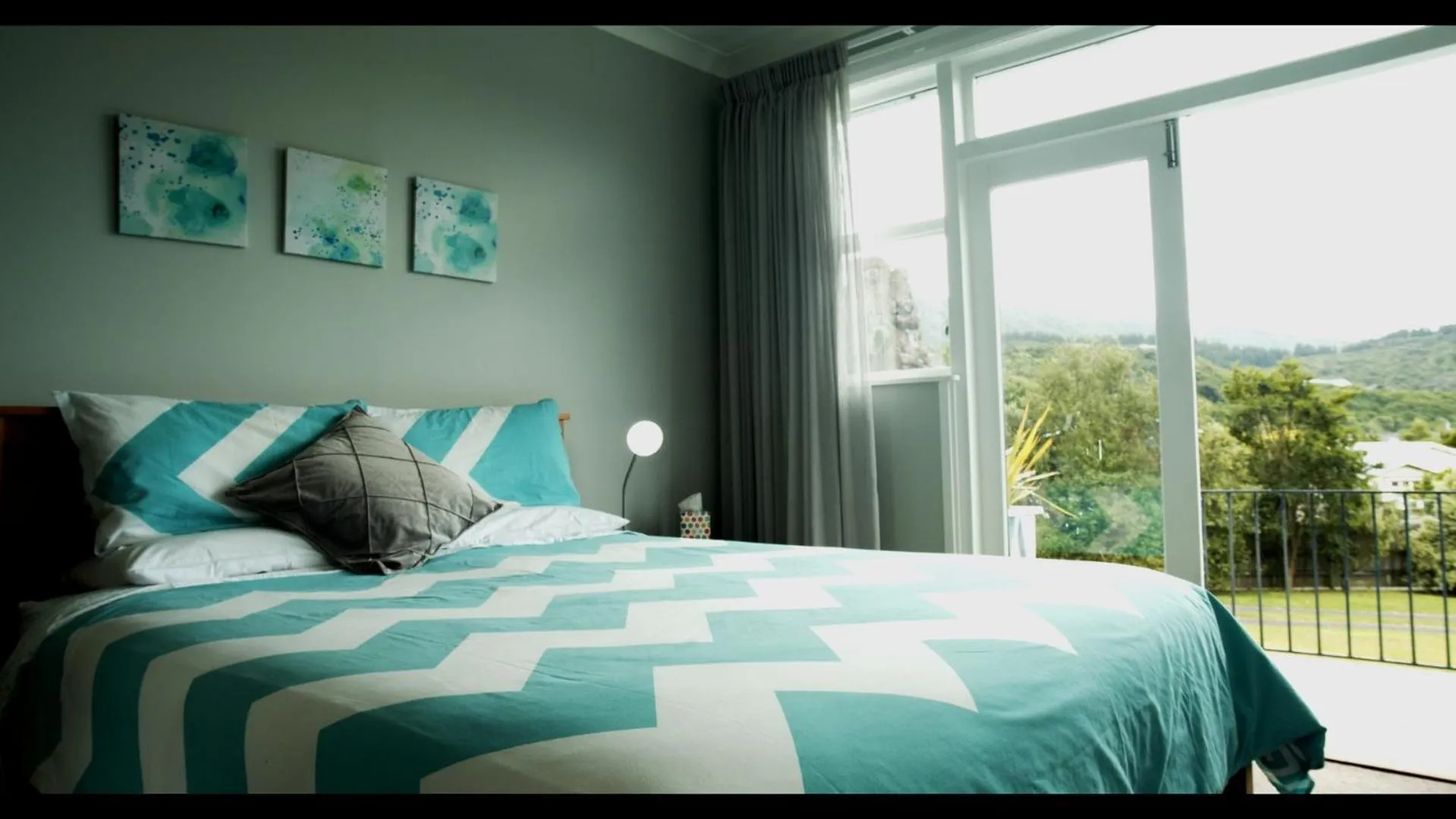 Bed in Top of the Town