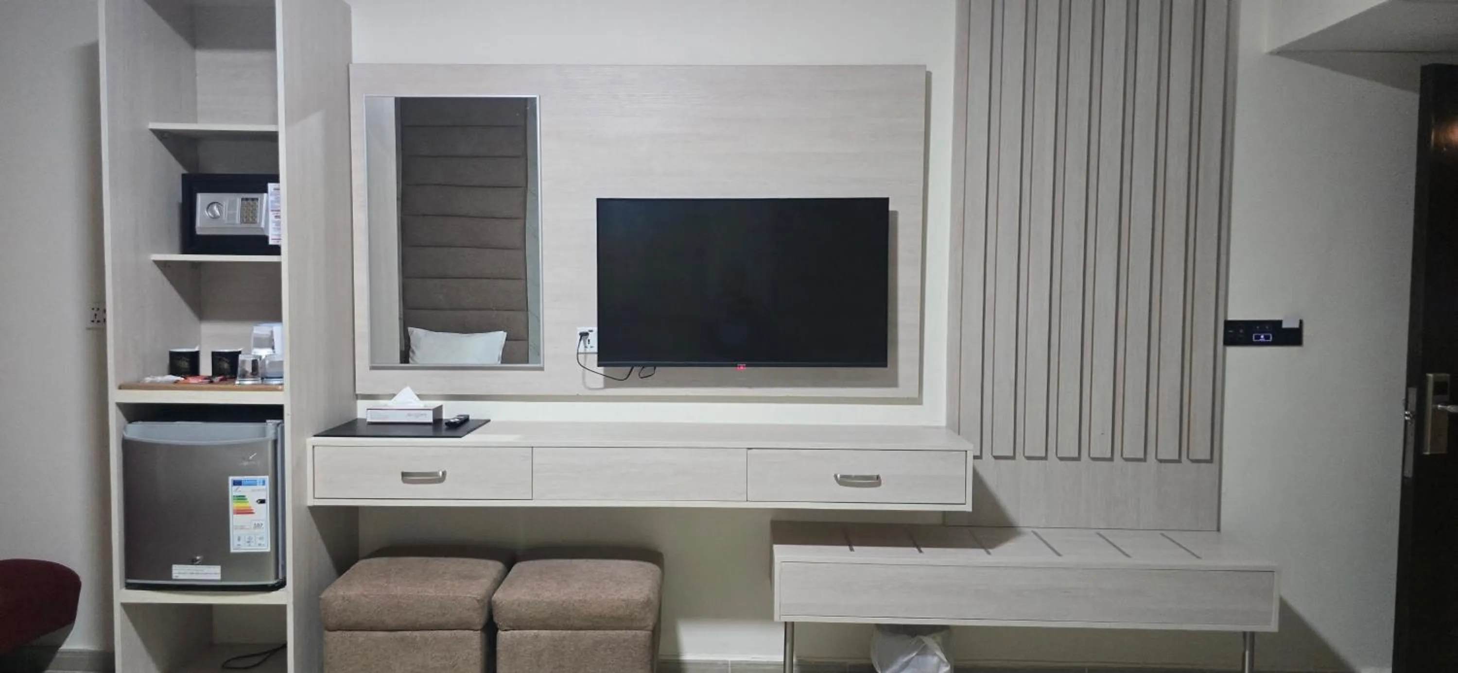 TV and multimedia in La Maison Hotel