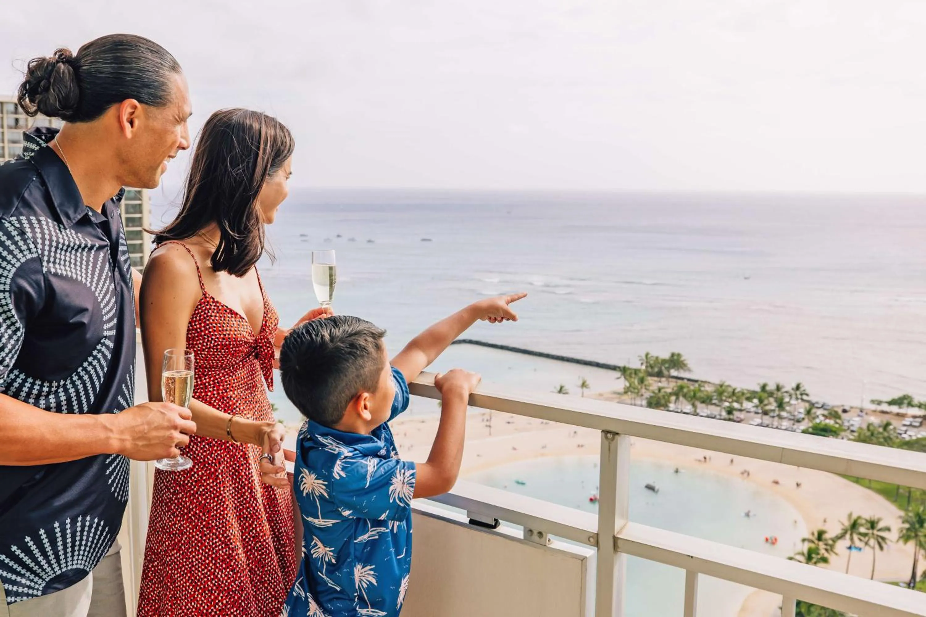 Photo of the whole room in Ilikai Lite