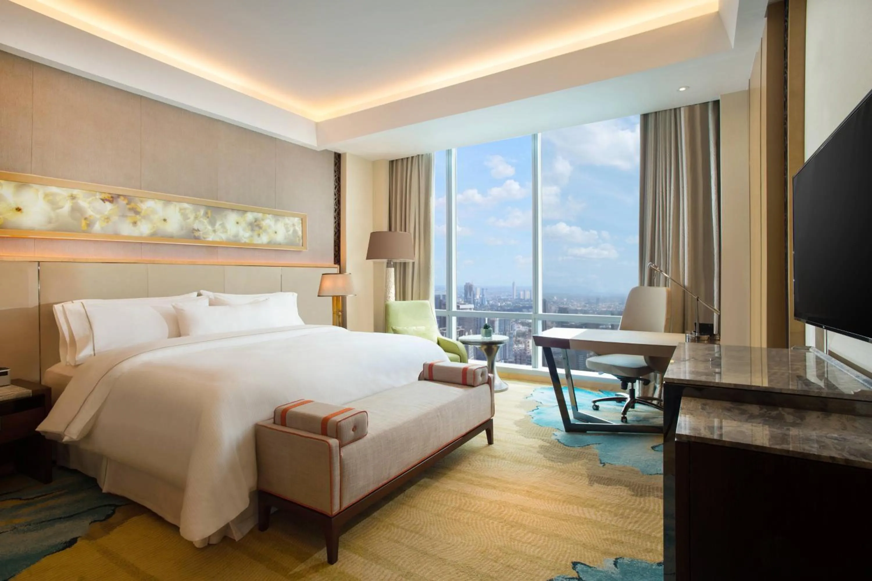 Photo of the whole room, Bed in The Westin Jakarta