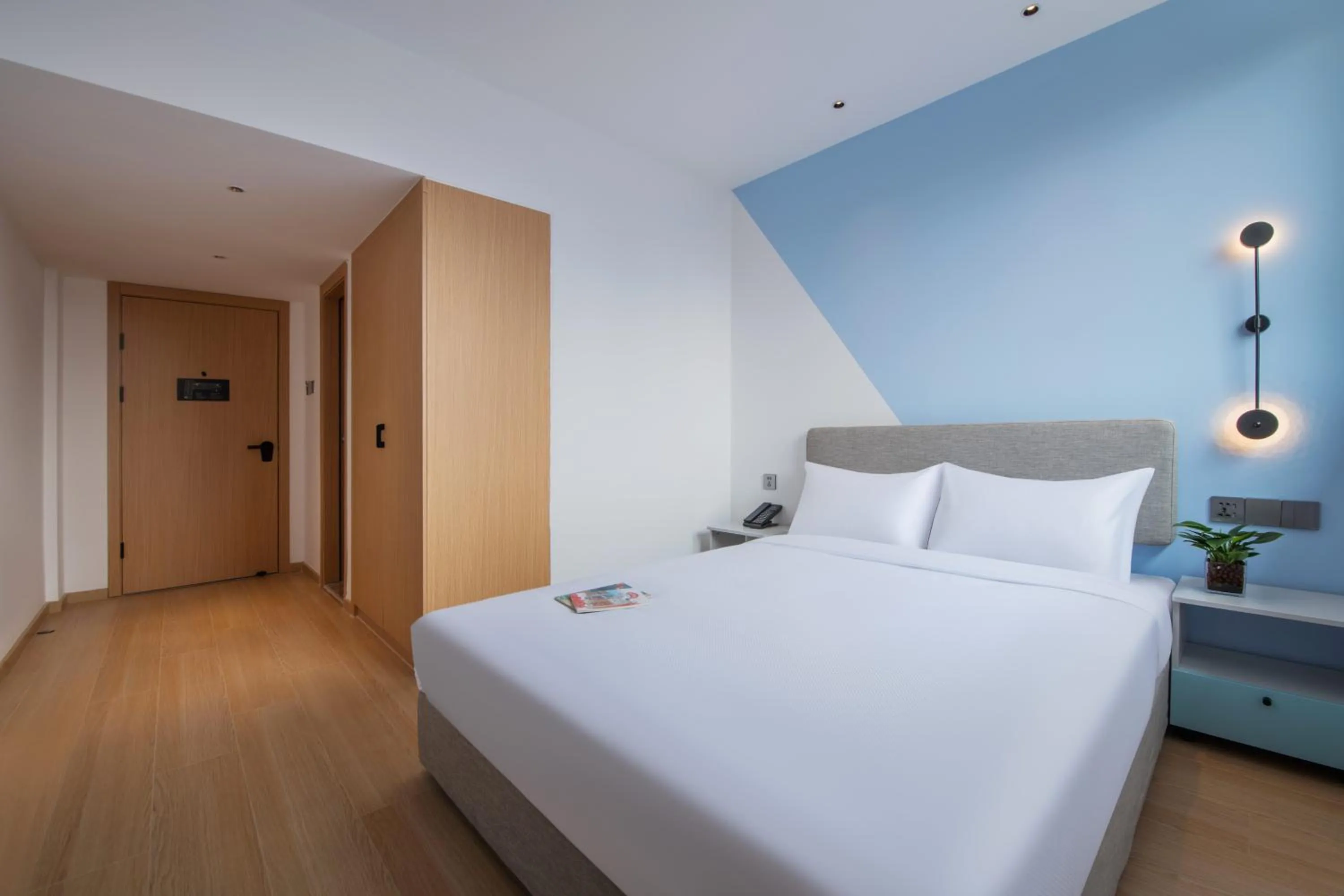 Bed in LNCommunity Guangzhou Haizhu Branch