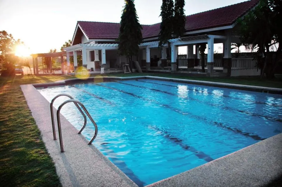 Pool view in Happy Ripples Beach Resort