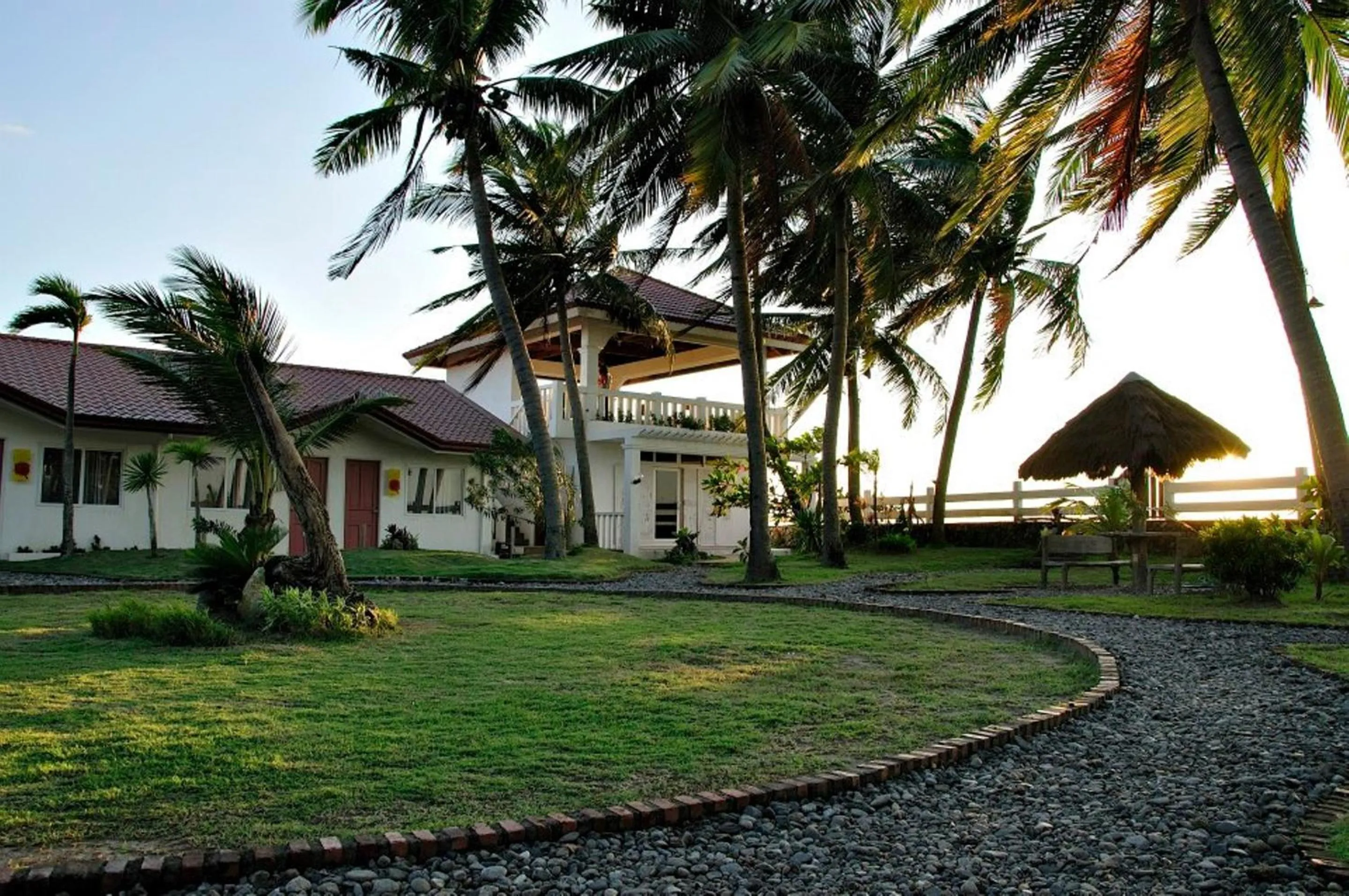 Property building in Happy Ripples Beach Resort