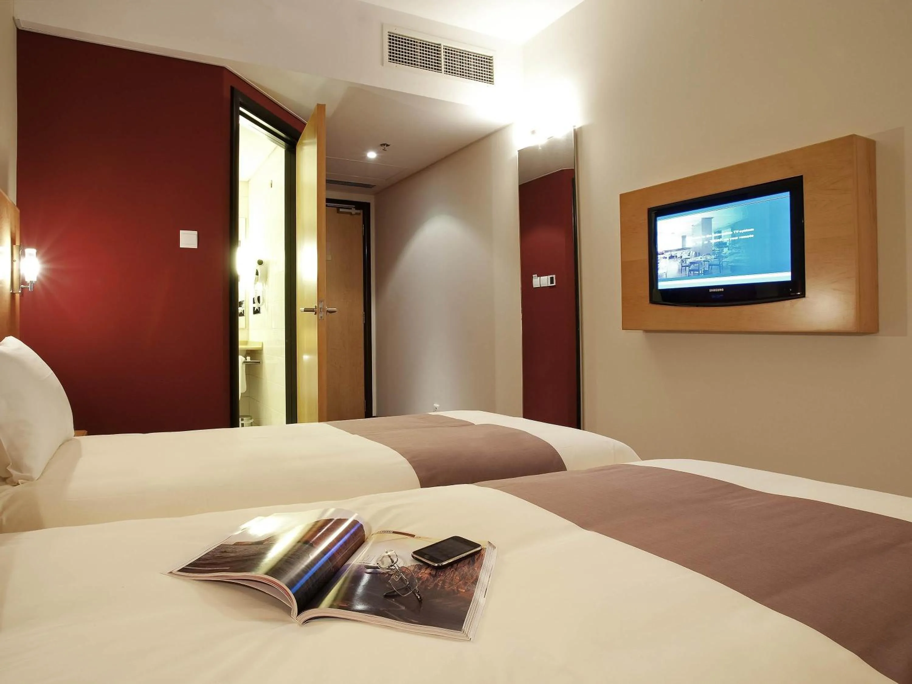 Bedroom, Bed in ibis Amman