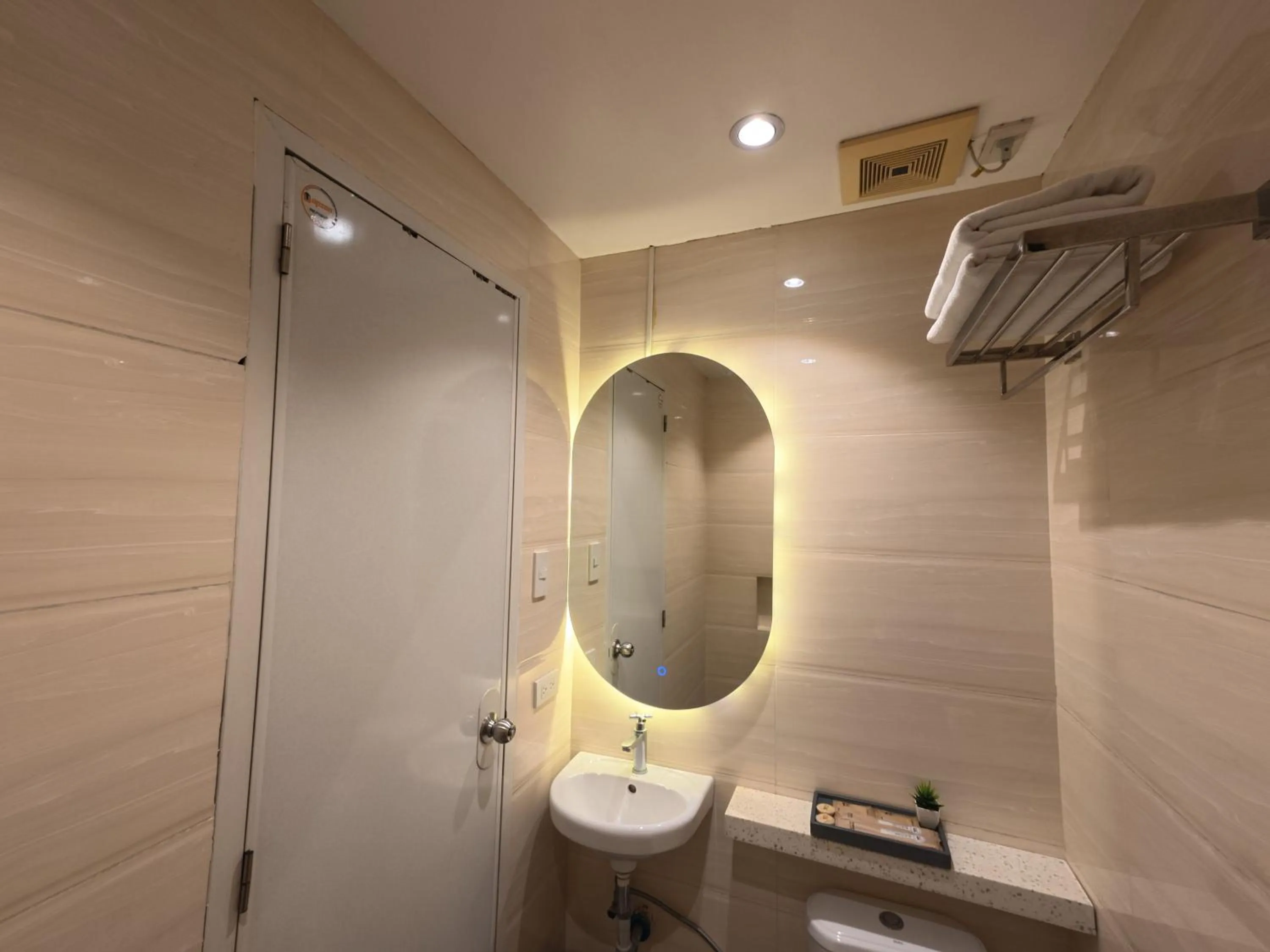 Bathroom in Pacific Park Hotel