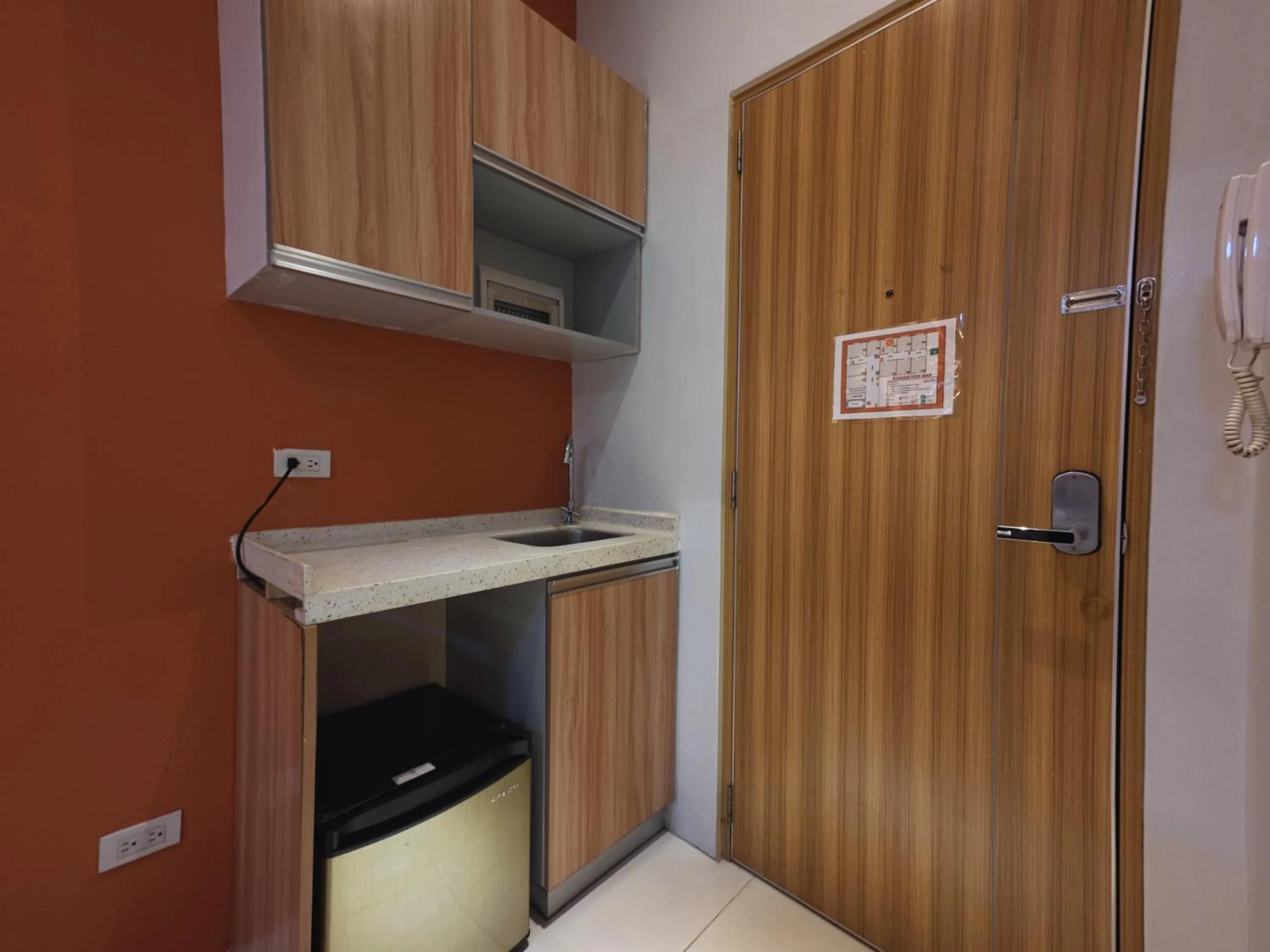 Kitchen or kitchenette in Pacific Park Hotel