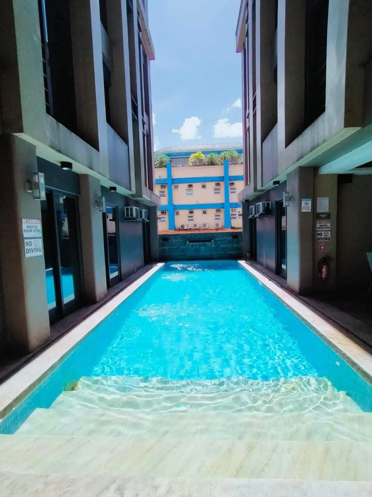 Swimming pool in Pacific Park Hotel