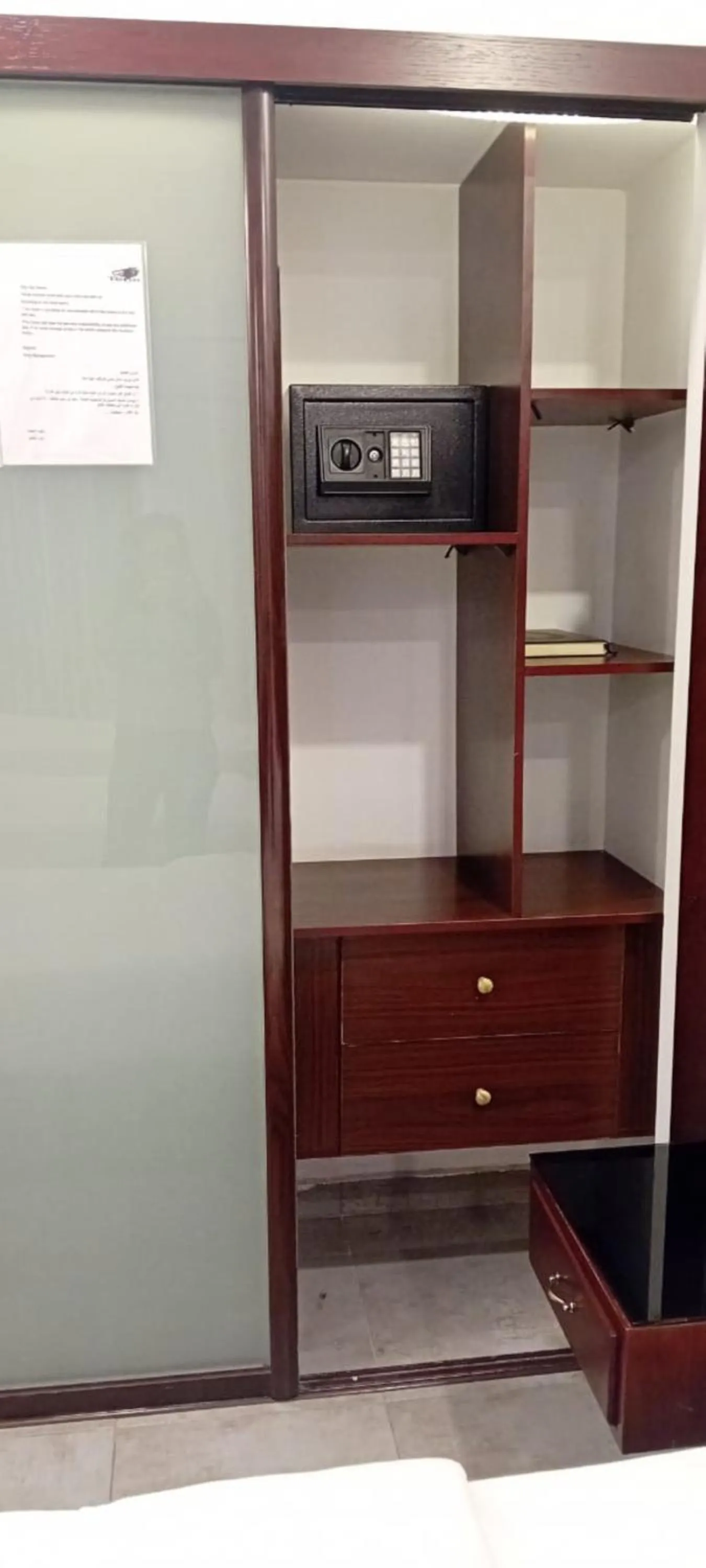 locker in Torino Hotel Amman