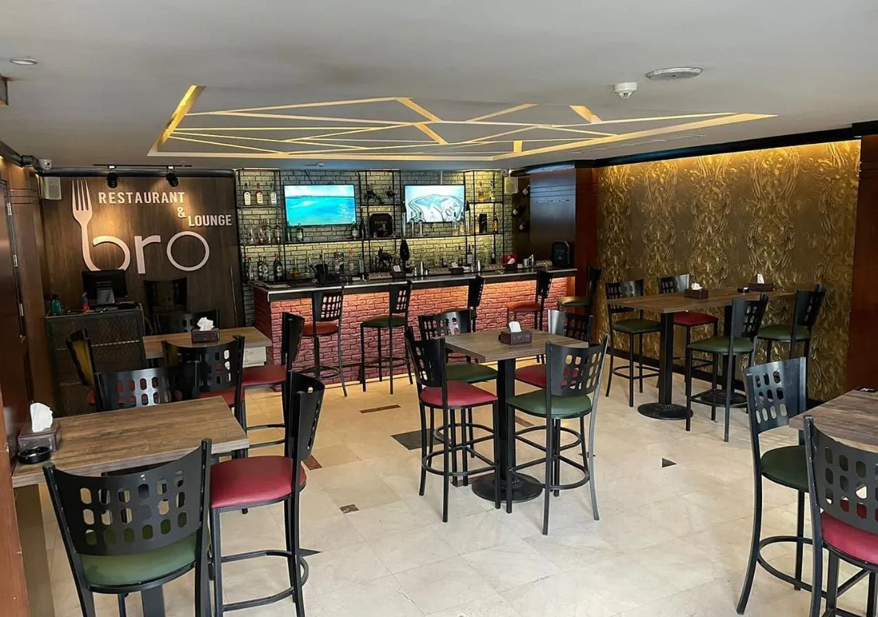 Lounge or bar in Torino Hotel Amman