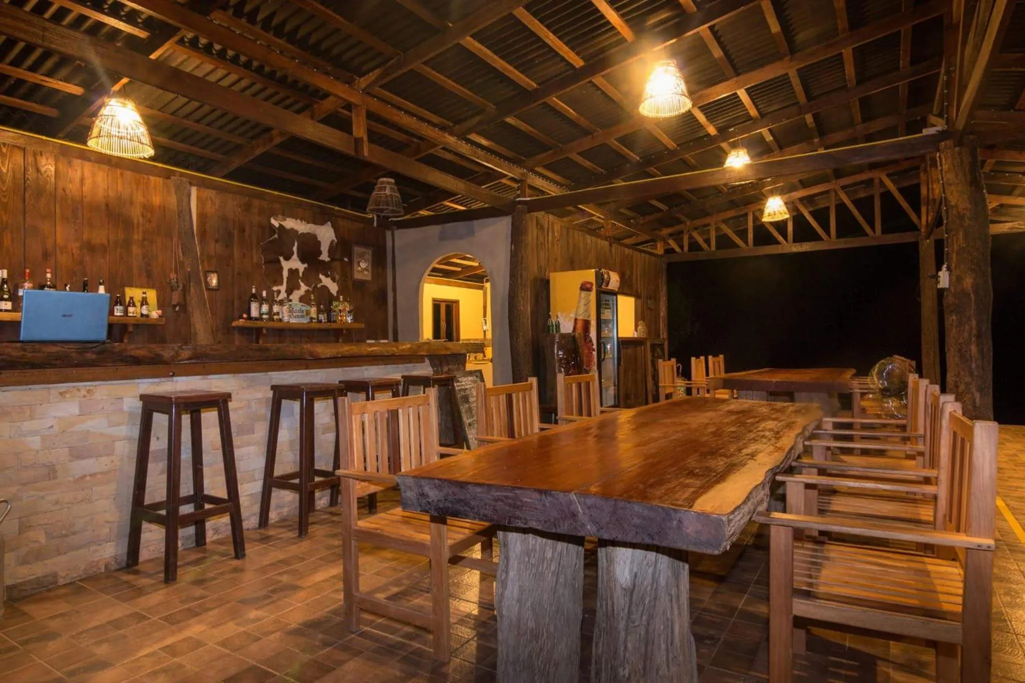 Restaurant/places to eat in Green View Resort