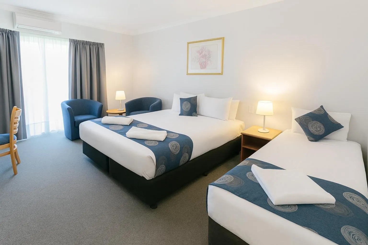 Photo of the whole room, Bed in Esplanade Hotel Busselton