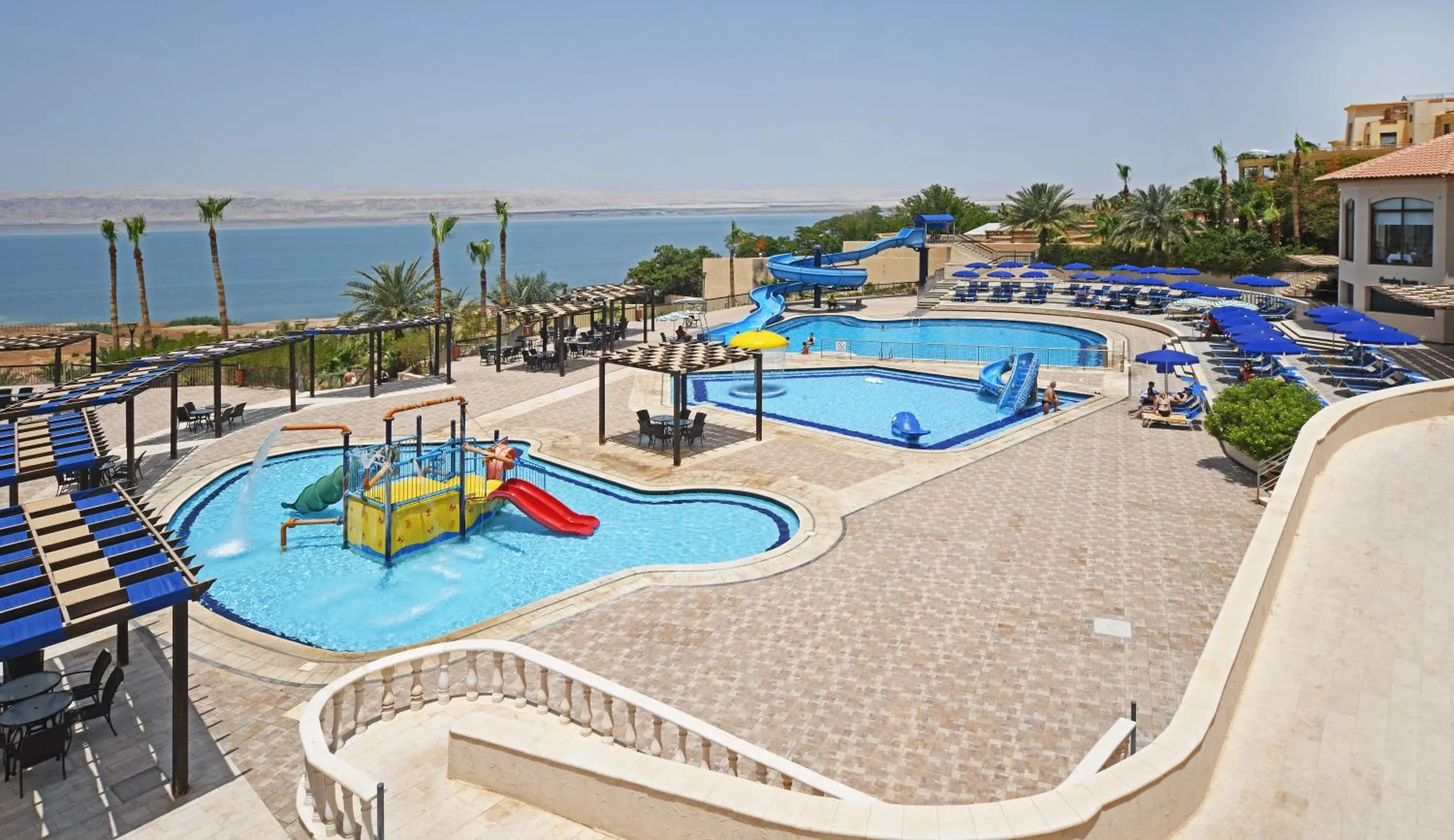 Swimming pool in Dead Sea Spa Hotel