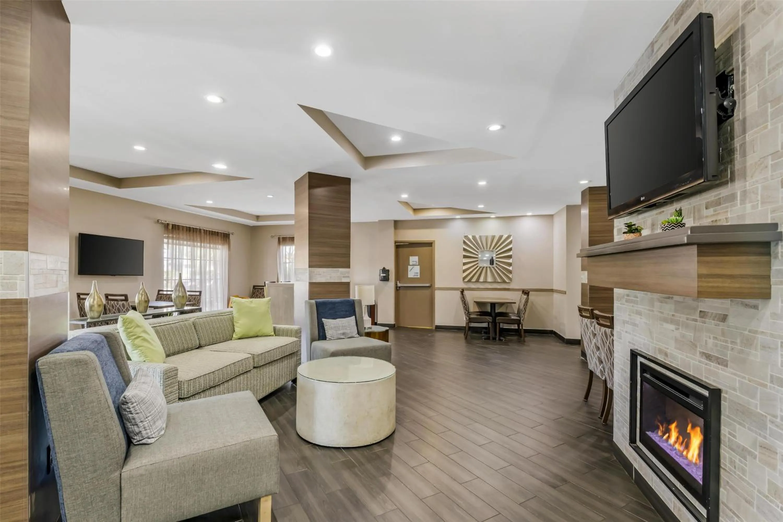 Lobby or reception in Best Western Plus Sanford Airport/Lake Mary Hotel