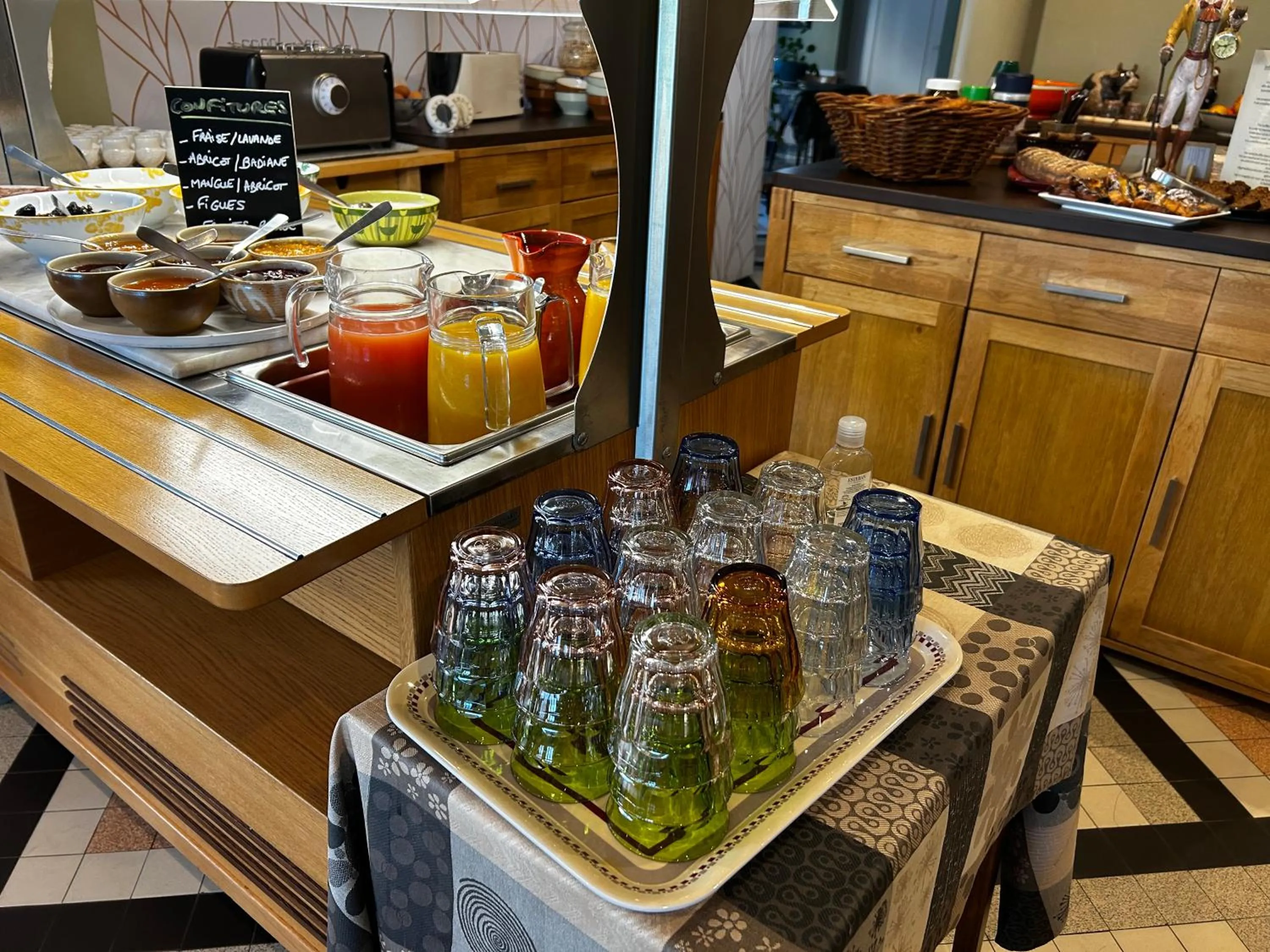 Buffet breakfast in Au Soleil d'Or