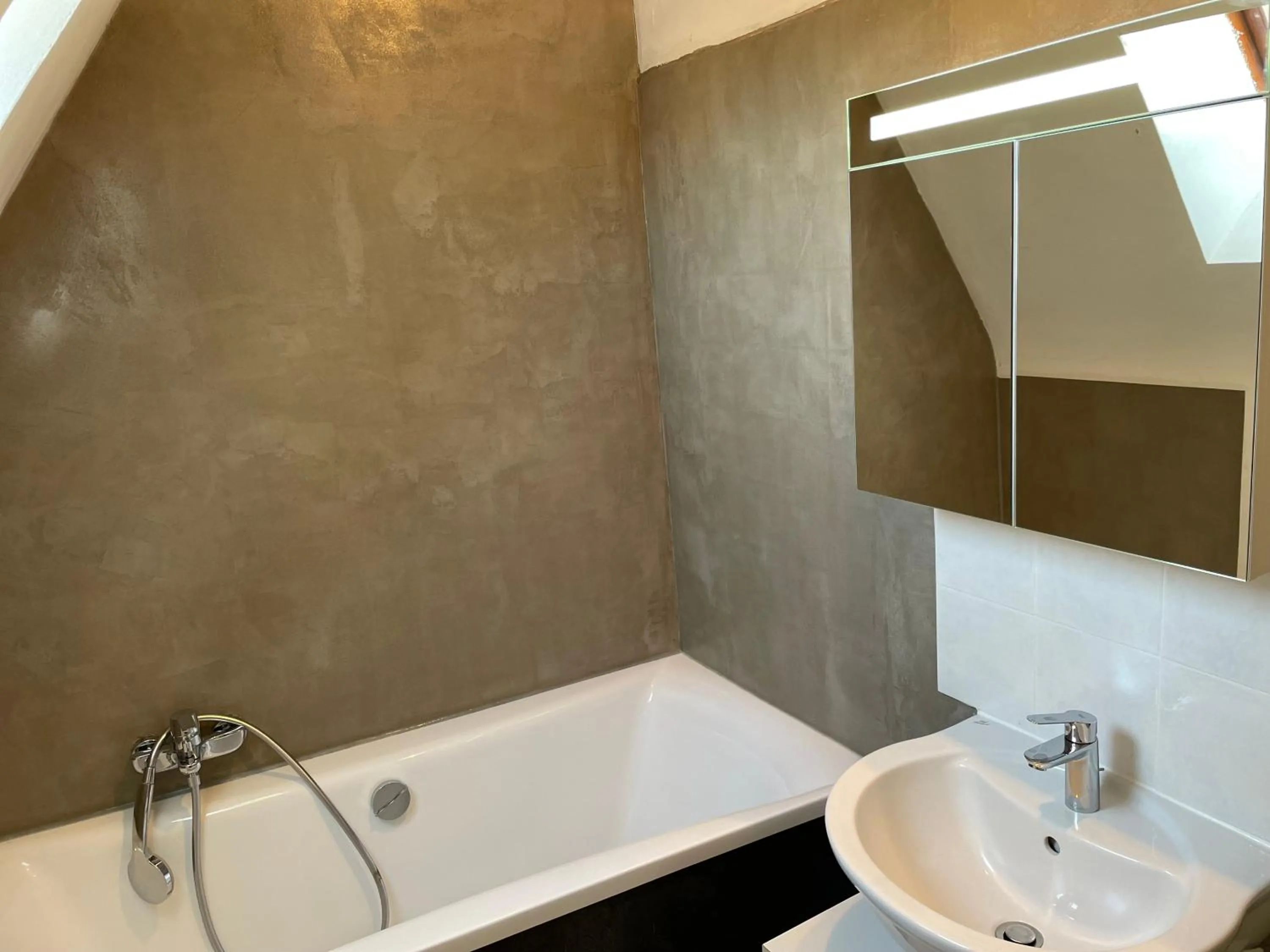 Bathroom in Au Soleil d'Or