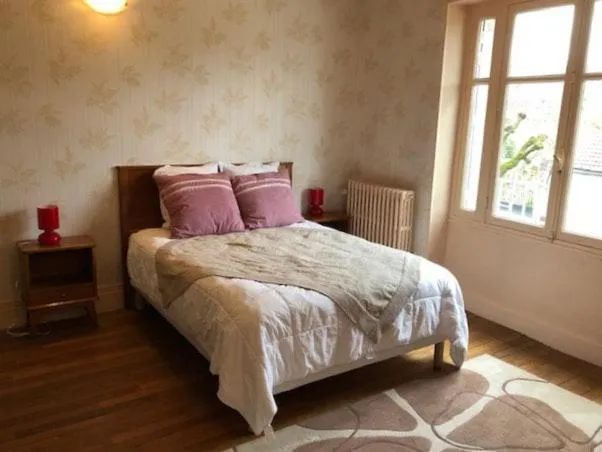 Bedroom, Bed in Au Soleil d'Or