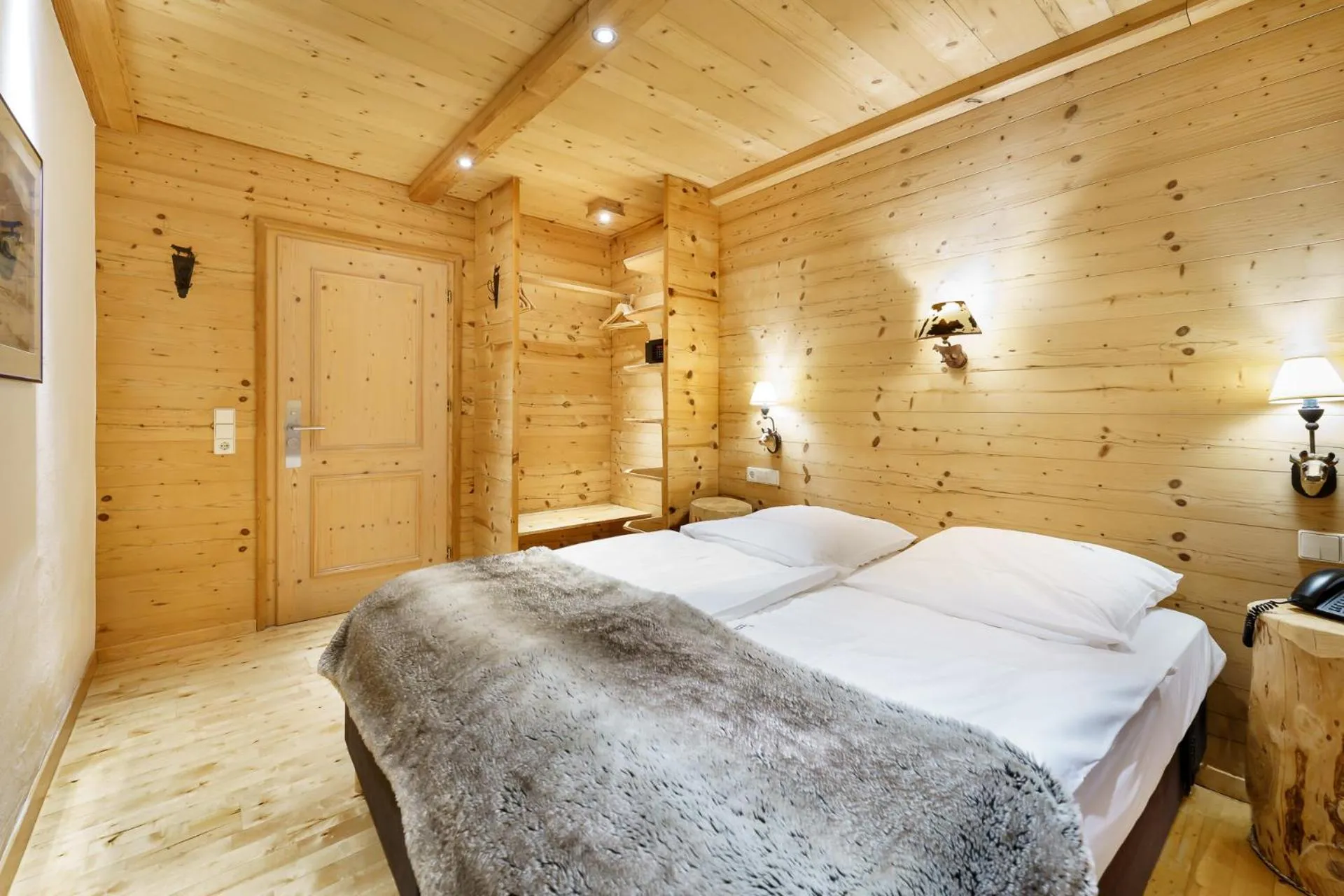 Bedroom, Bed in Hotel Schlehdorn