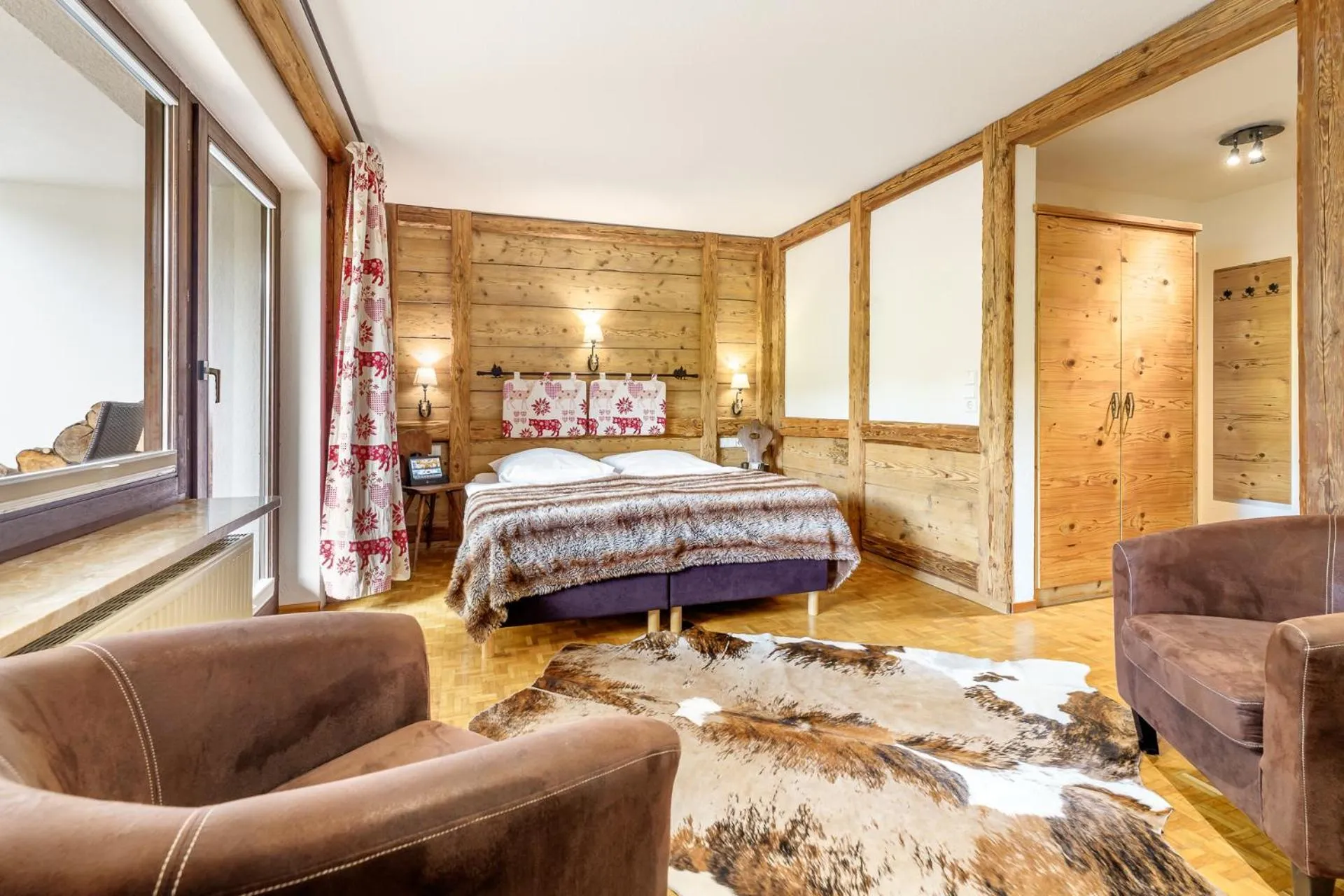 Bedroom, Bed in Hotel Schlehdorn