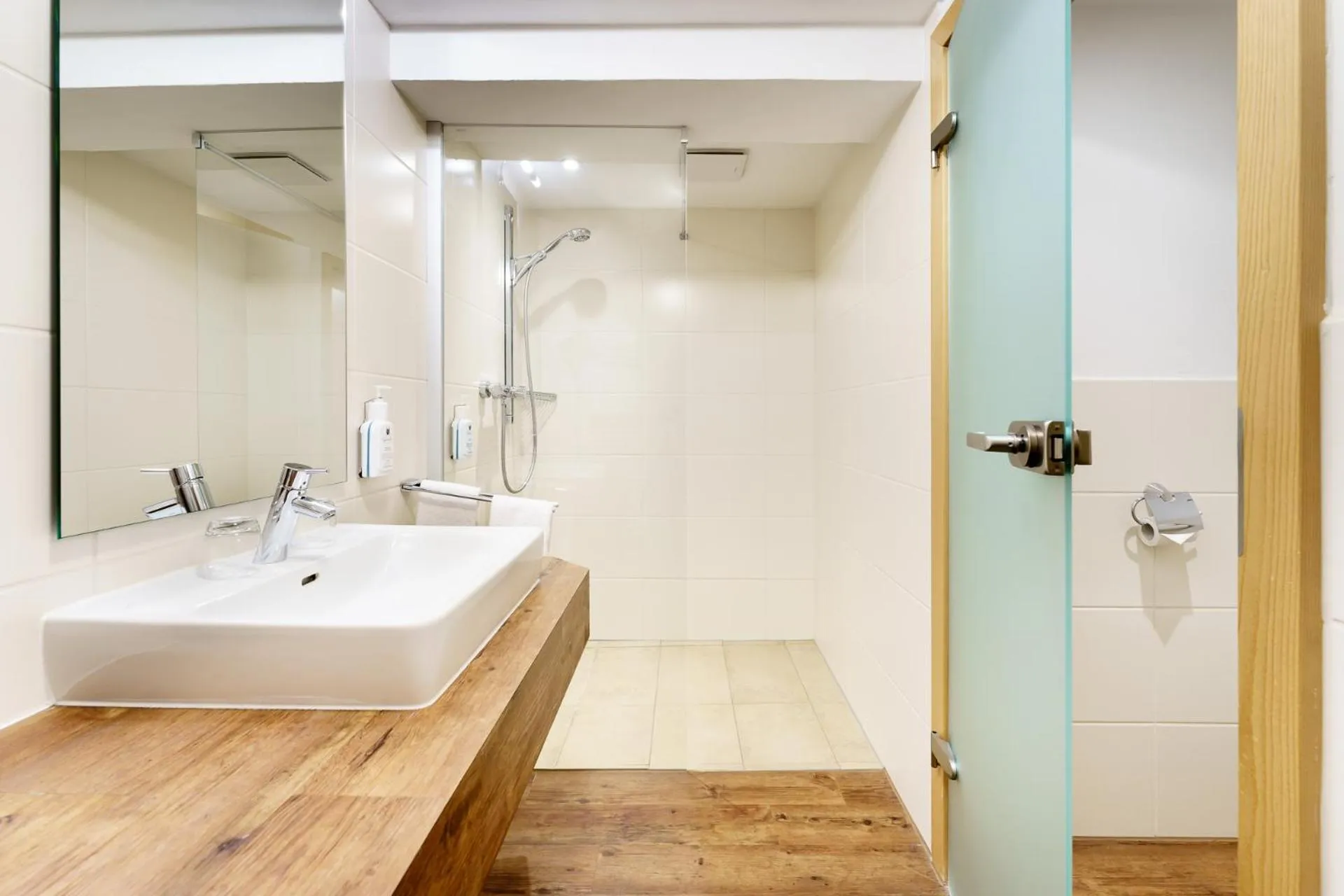 Bathroom in Hotel Schlehdorn