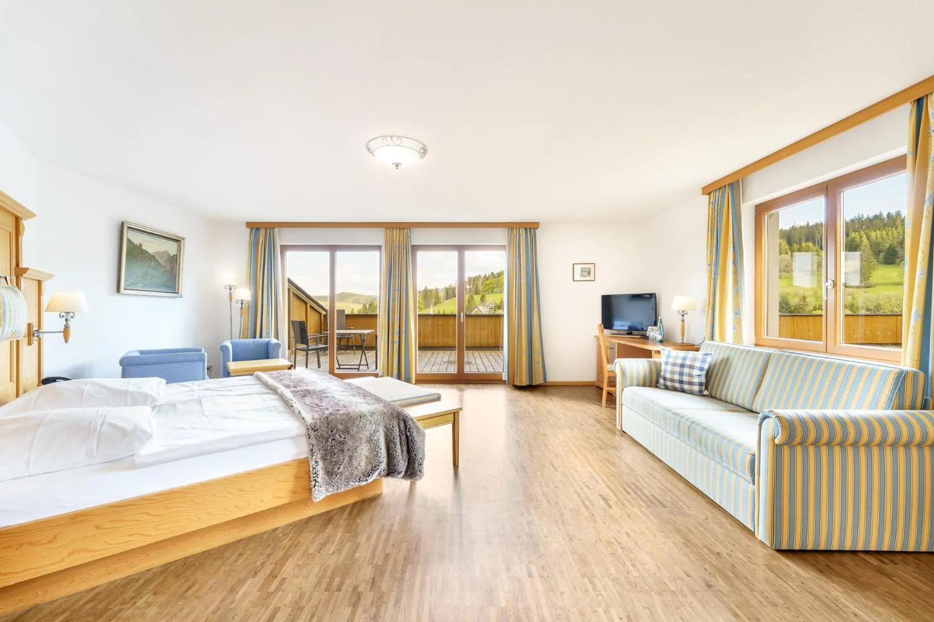 Seating area, Bed in Hotel Schlehdorn