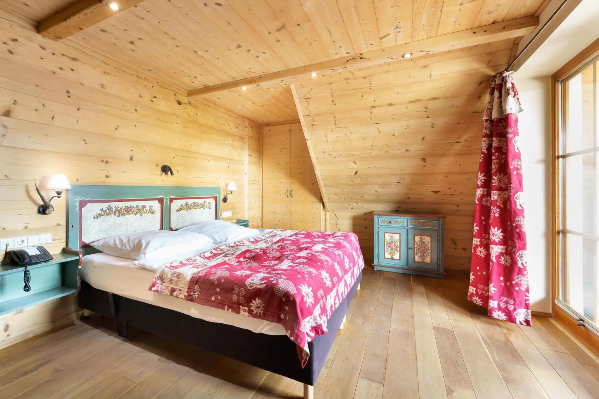 Bedroom, Bed in Hotel Schlehdorn