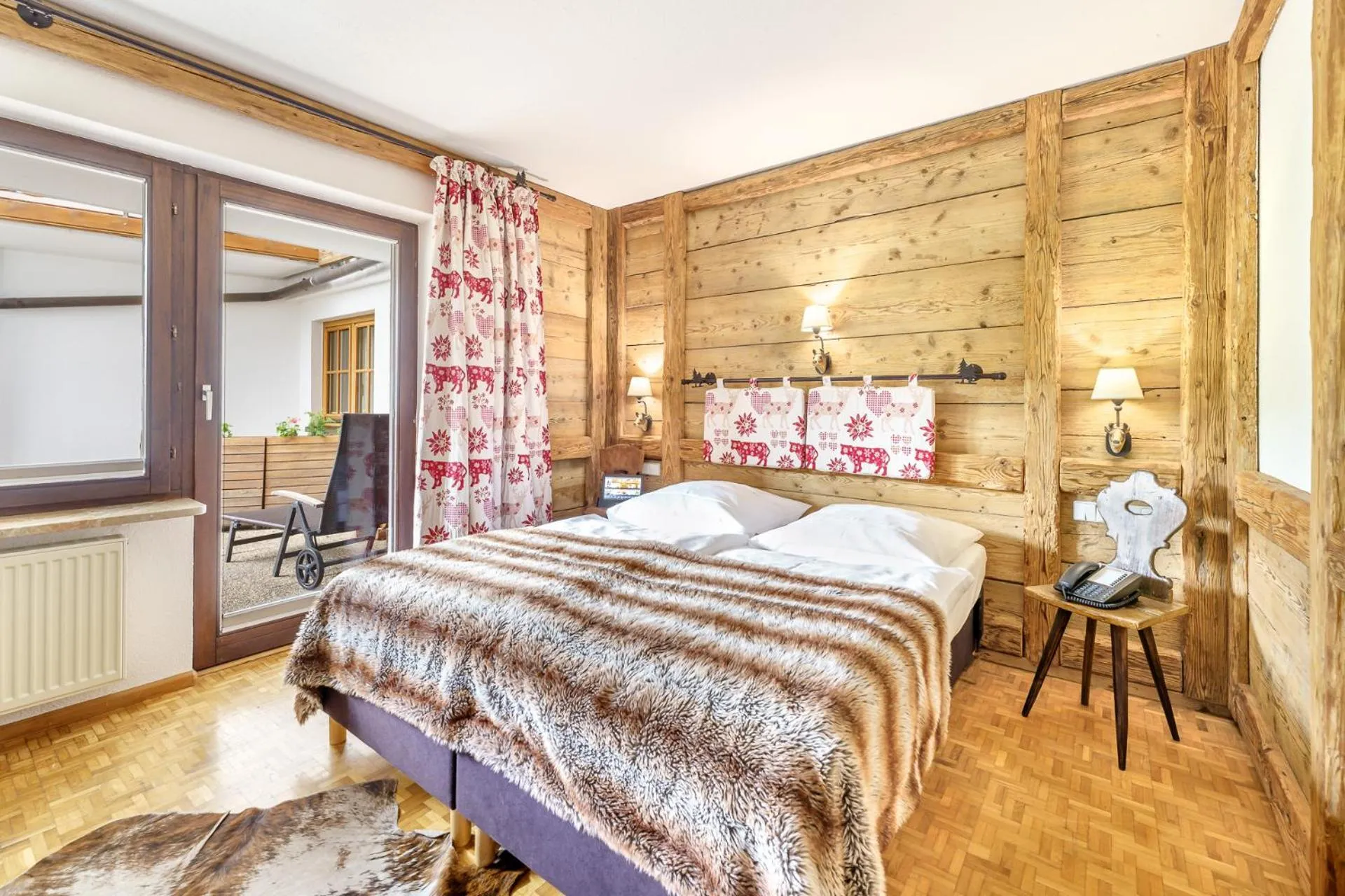 Bedroom, Bed in Hotel Schlehdorn