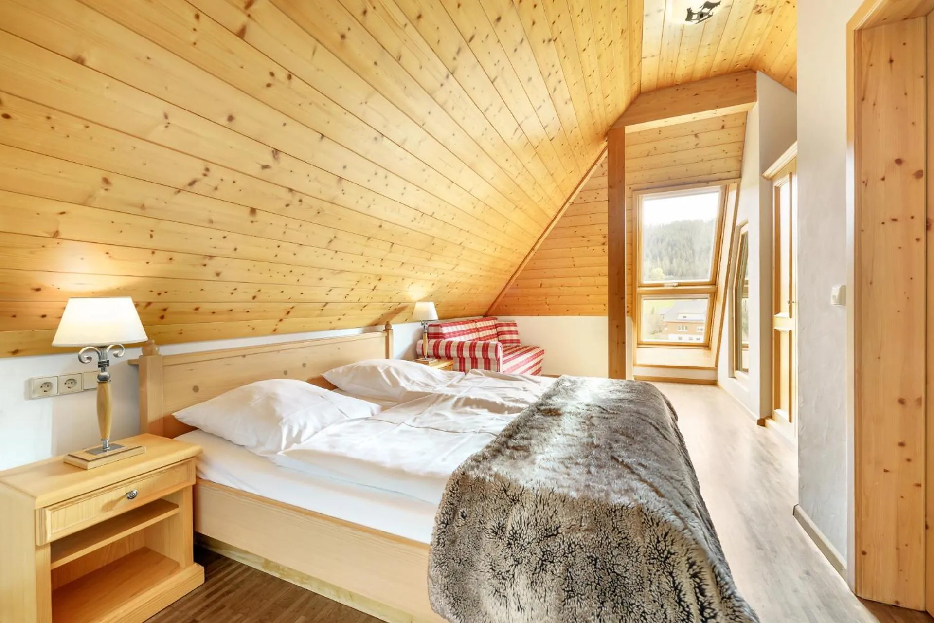 Bedroom, Bed in Hotel Schlehdorn