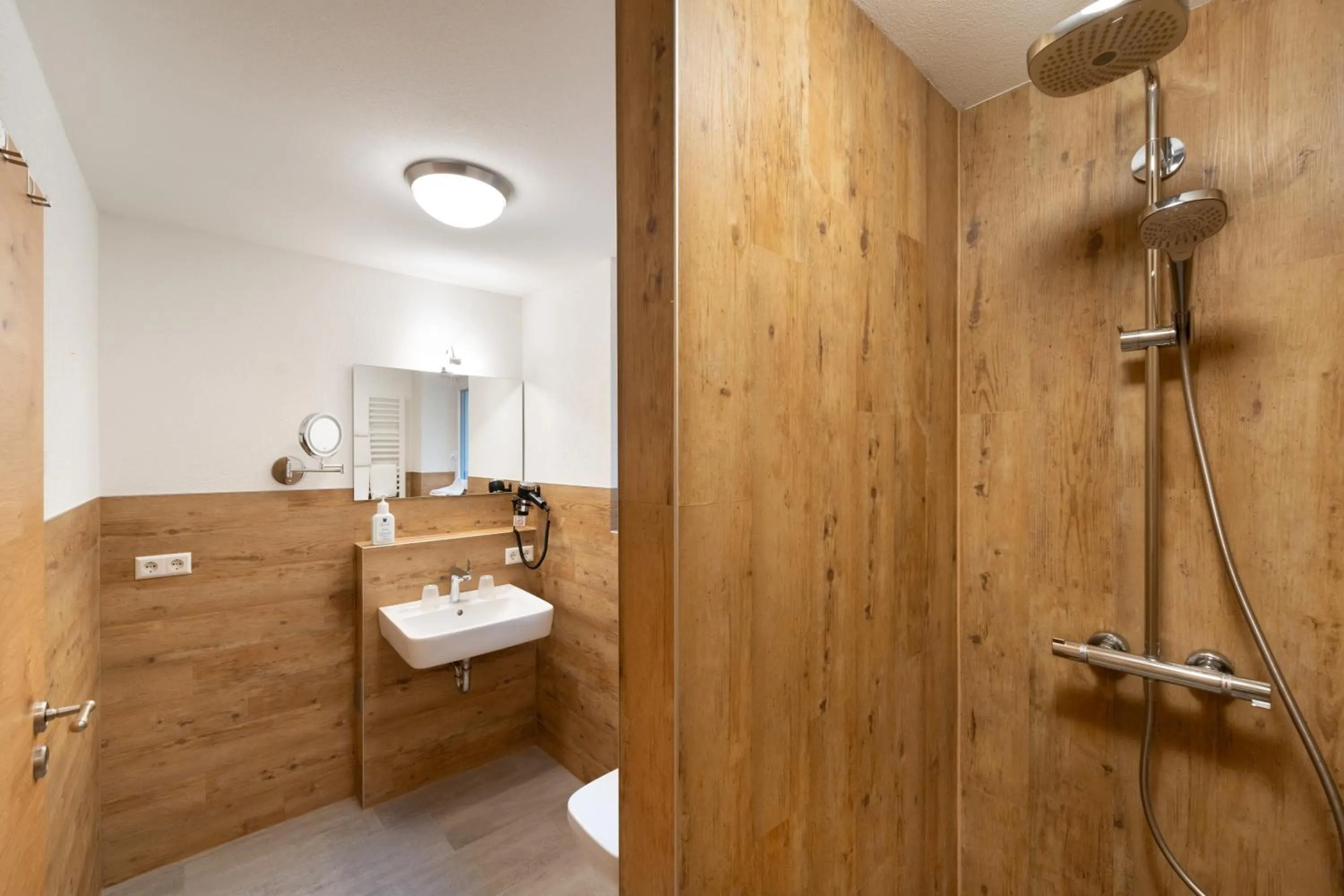 Bathroom in Hotel Schlehdorn