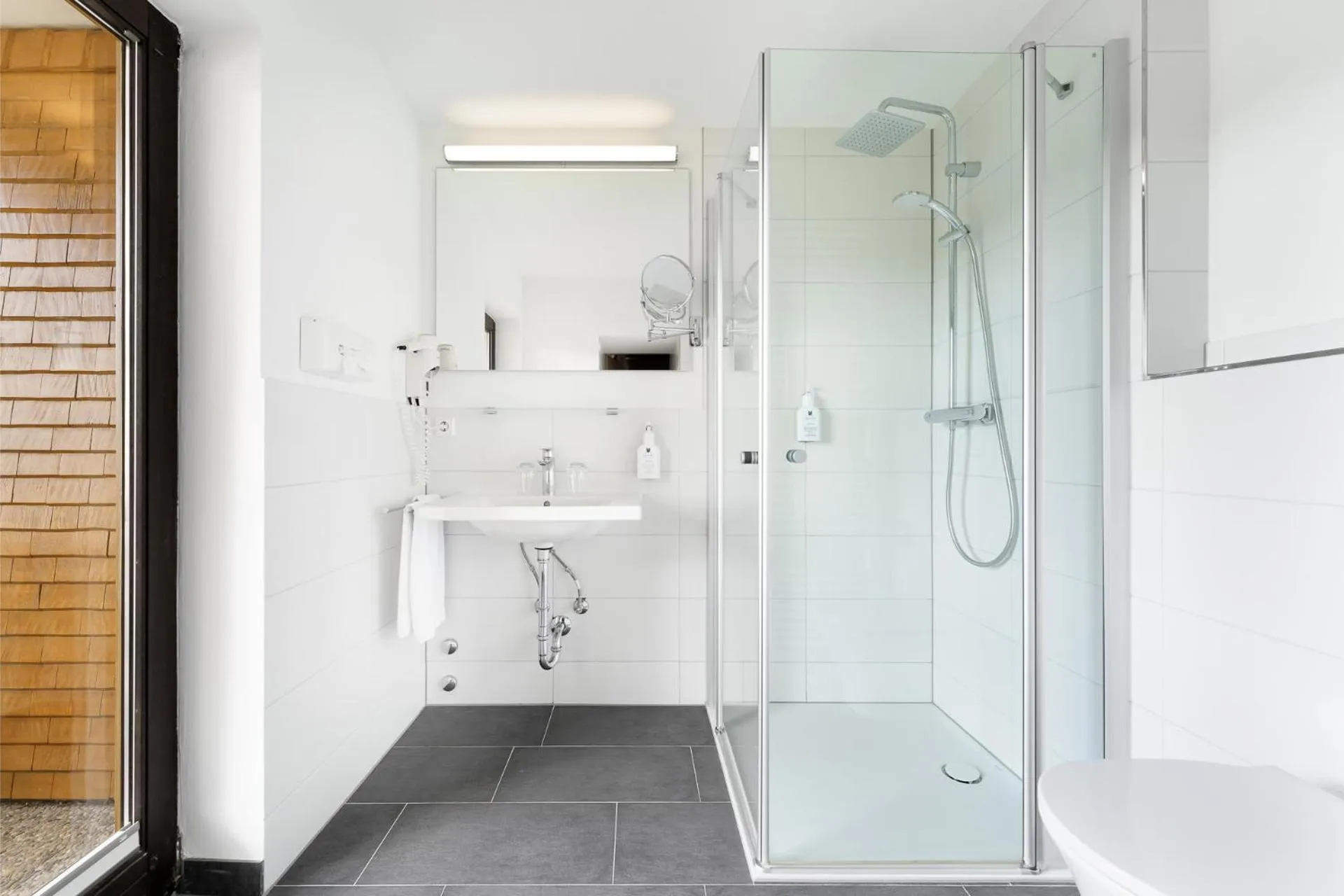 Shower in Hotel Schlehdorn