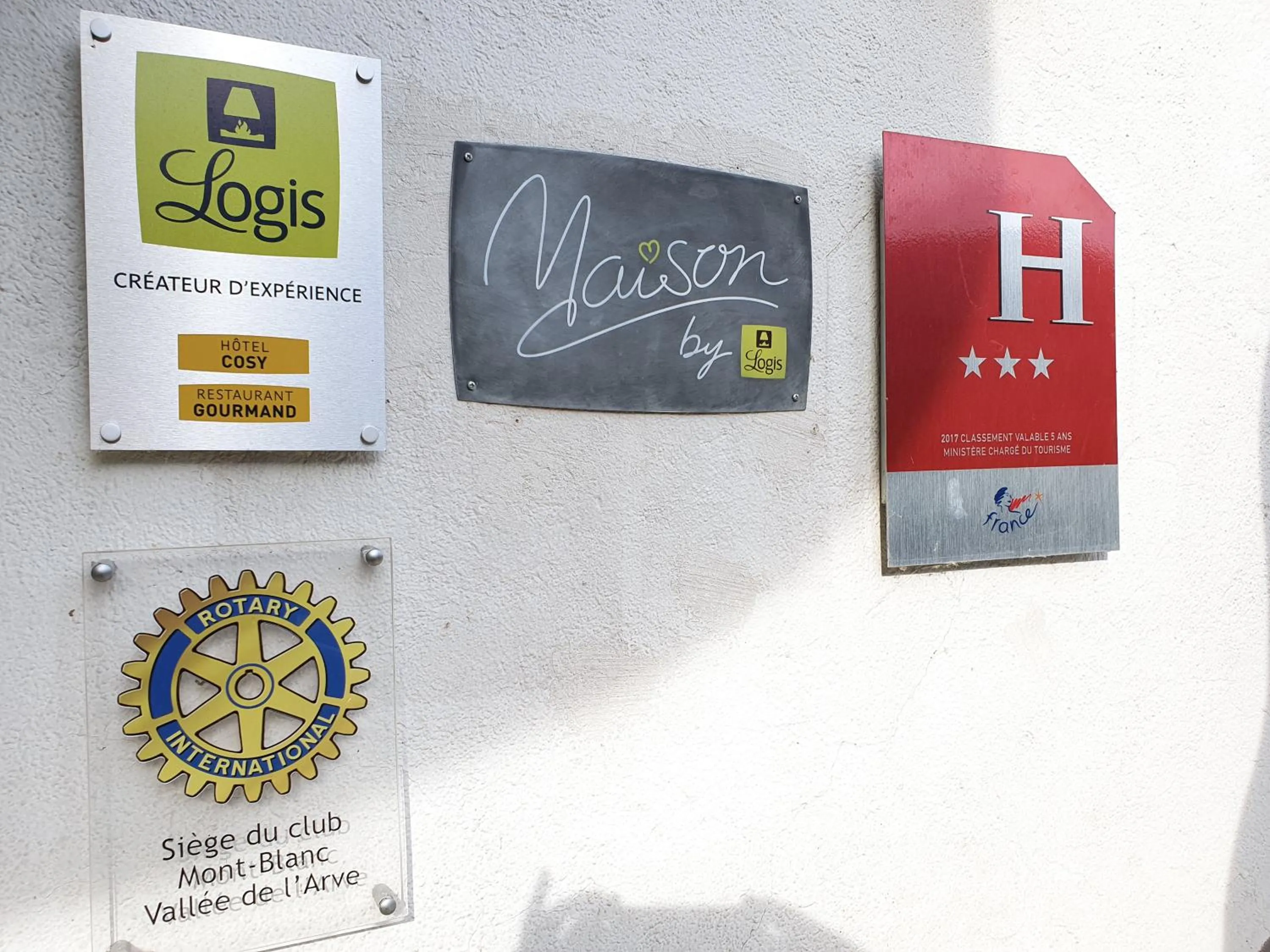 Logo/Certificate/Sign in Le Relais Du Mont Blanc