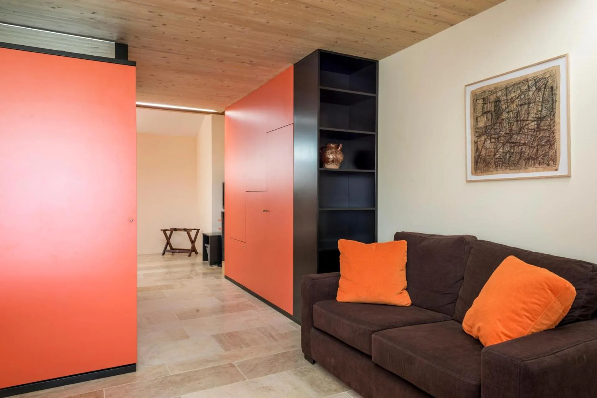 Photo of the whole room in Hôtel-Restaurant le Château de Besseuil, Mâcon Nord - Teritoria