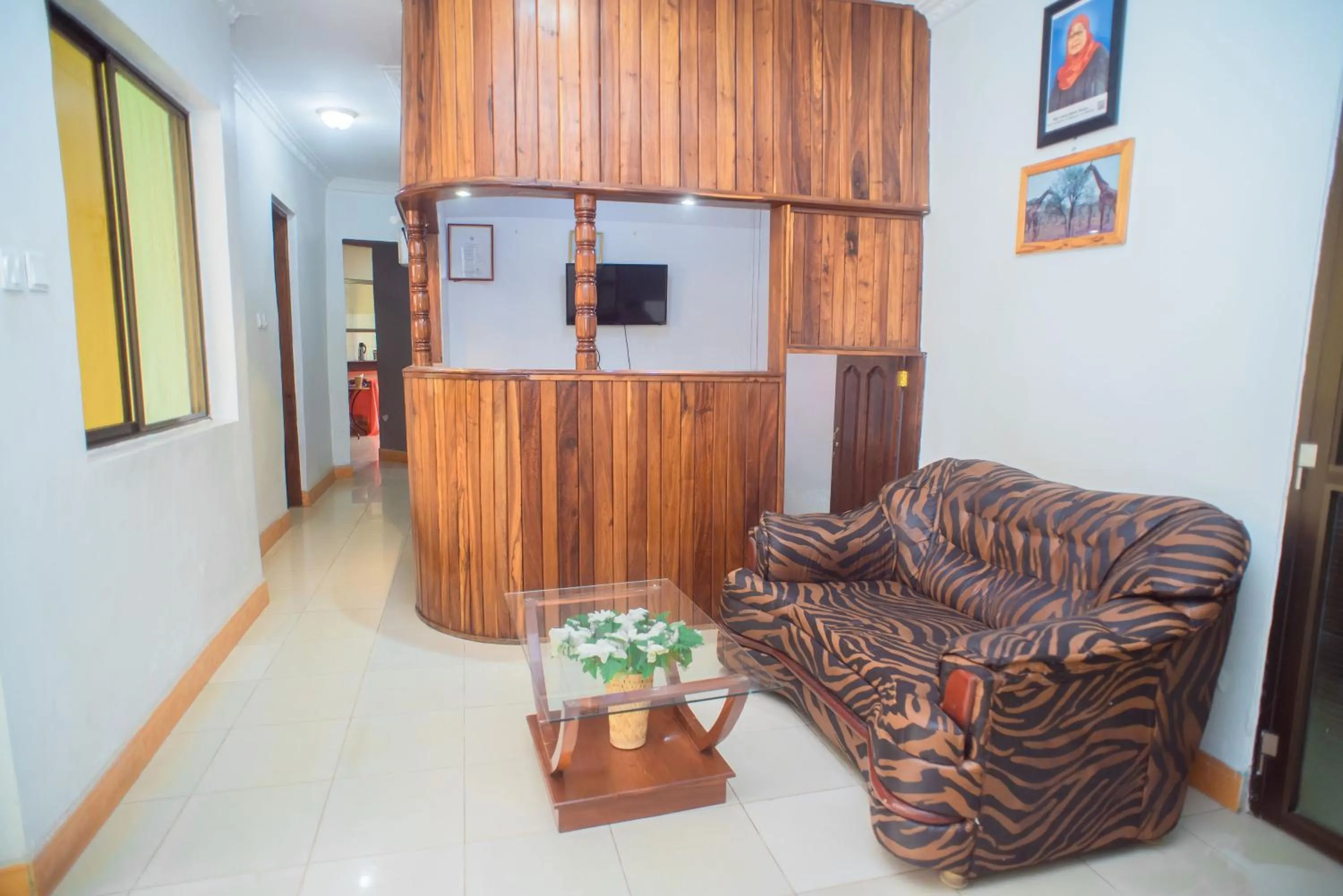Lobby or reception in Arusha Giraffe Lodge