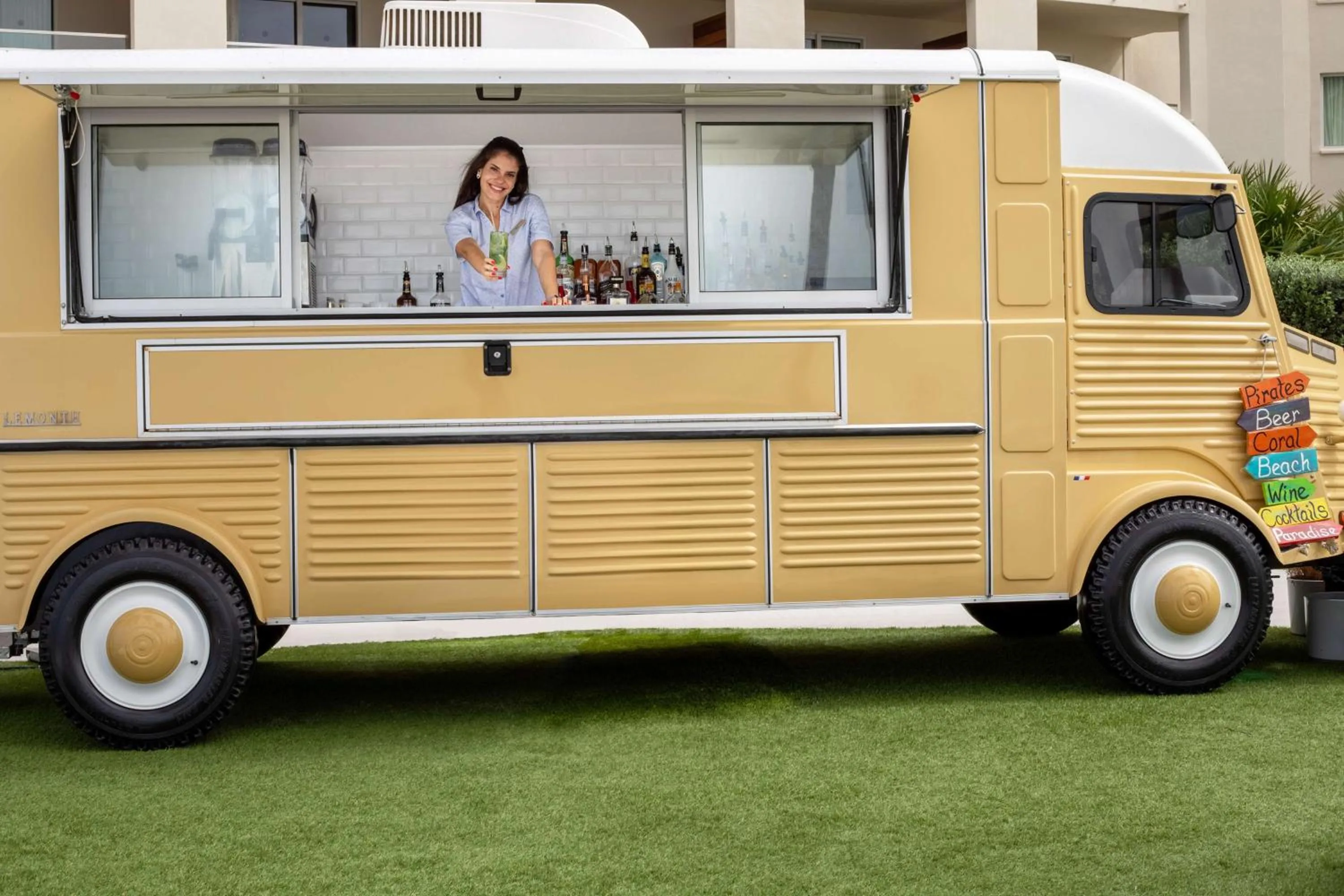 Dining area in Casa Marina Key West, Curio Collection by Hilton