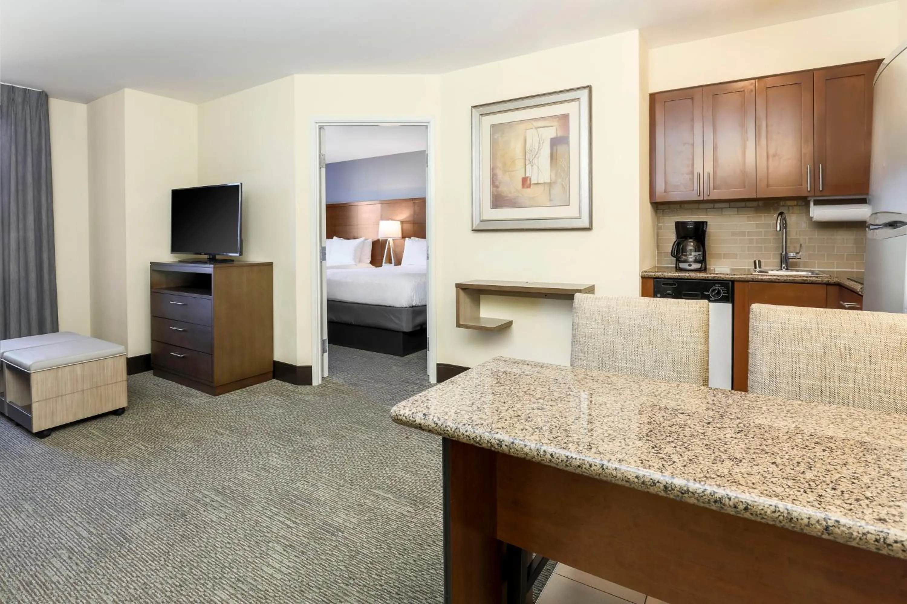 Photo of the whole room, Bed in Staybridge Suites Reno Nevada by IHG
