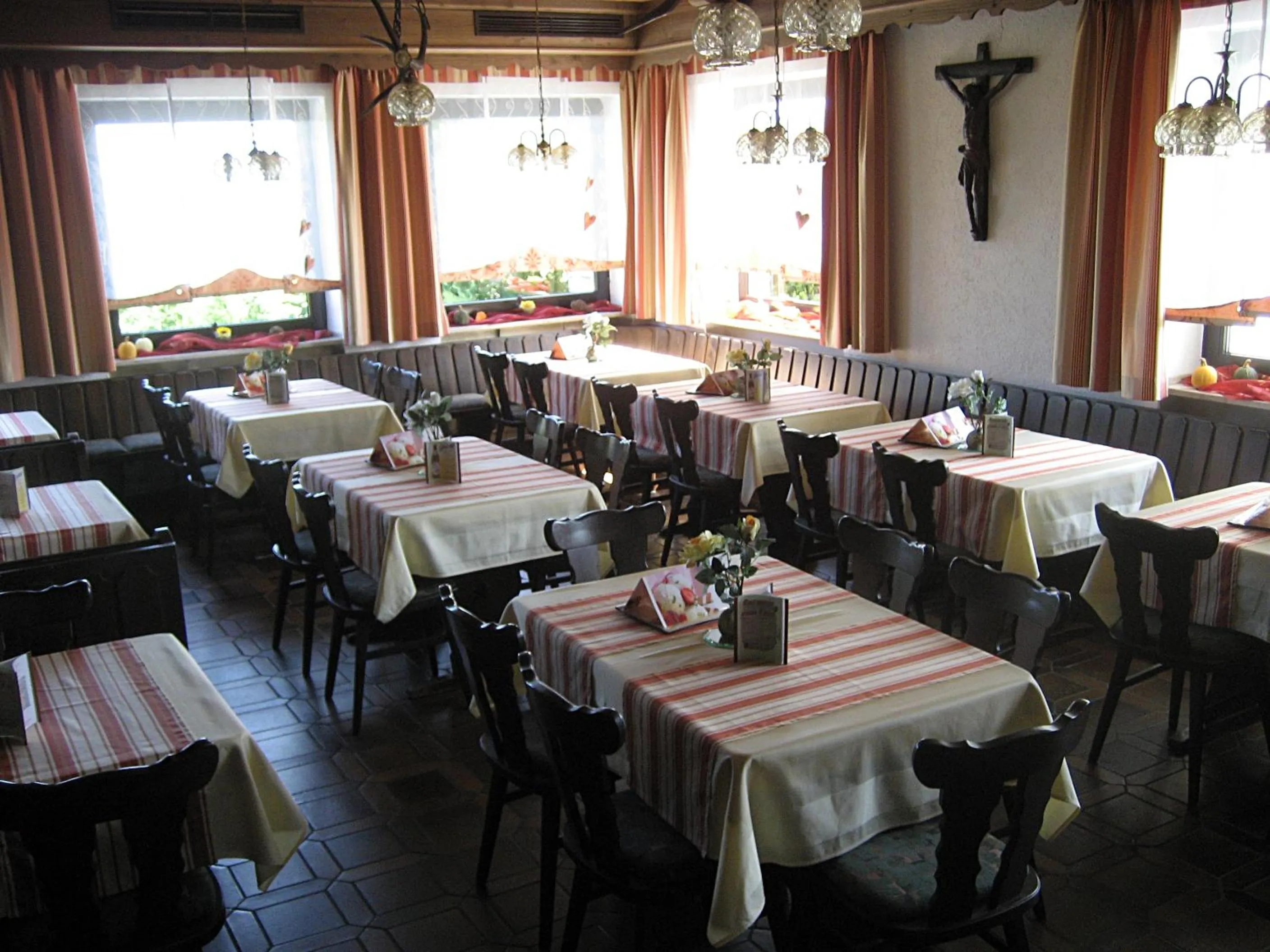 Restaurant/places to eat in Hotel-Gasthof "Zum Bartl"