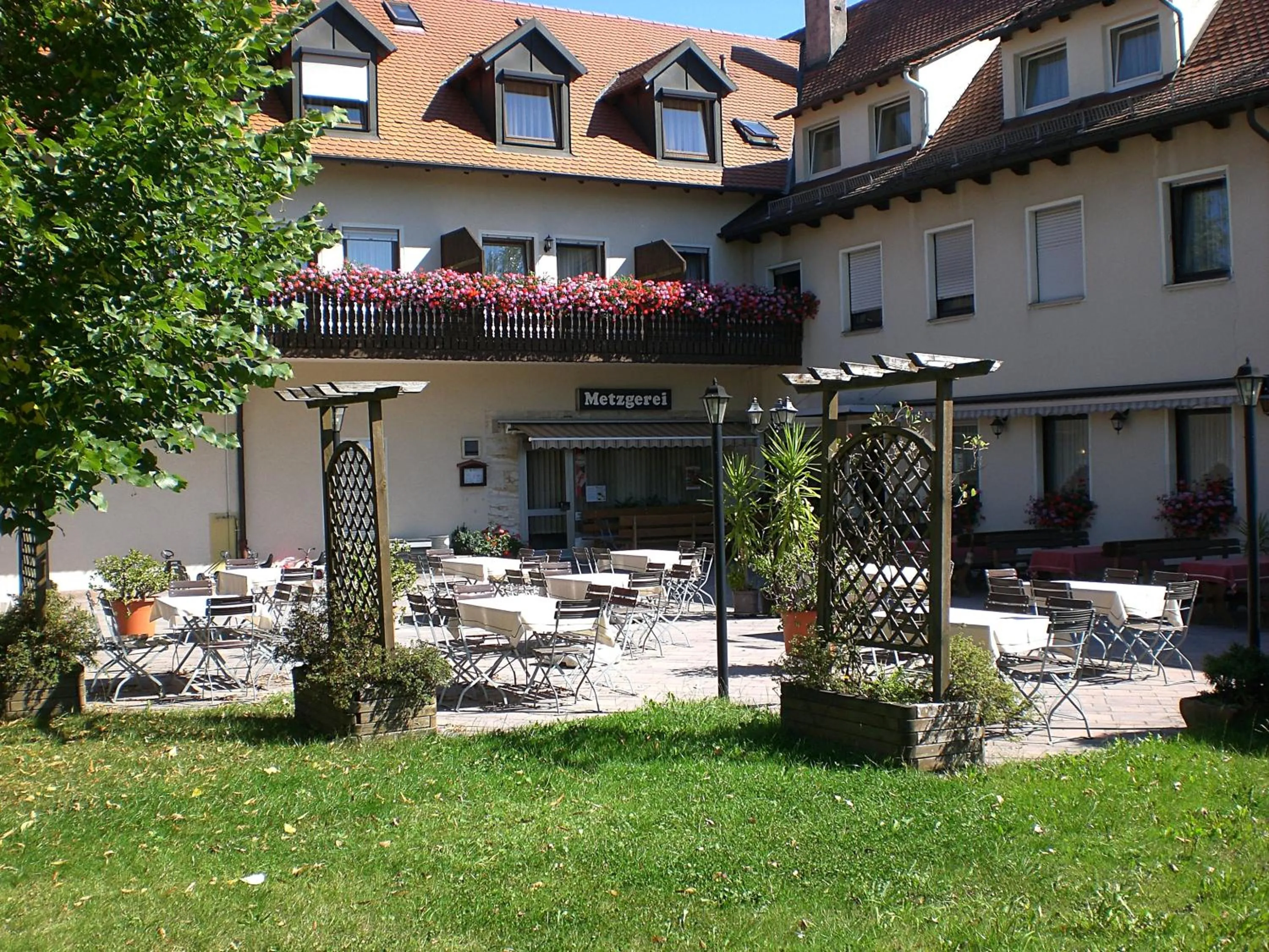 Garden in Hotel-Gasthof "Zum Bartl"