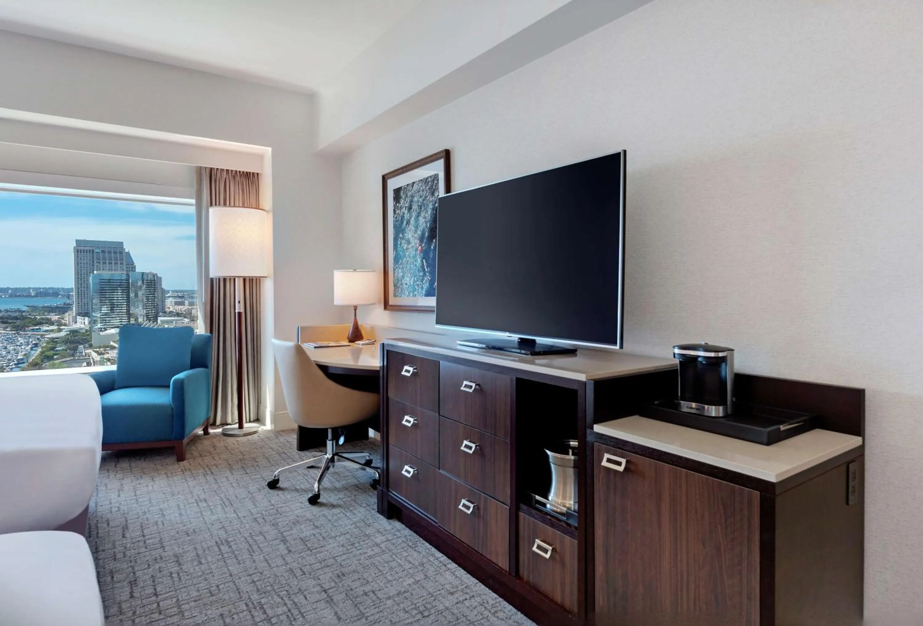 Bedroom in Hilton San Diego Bayfront