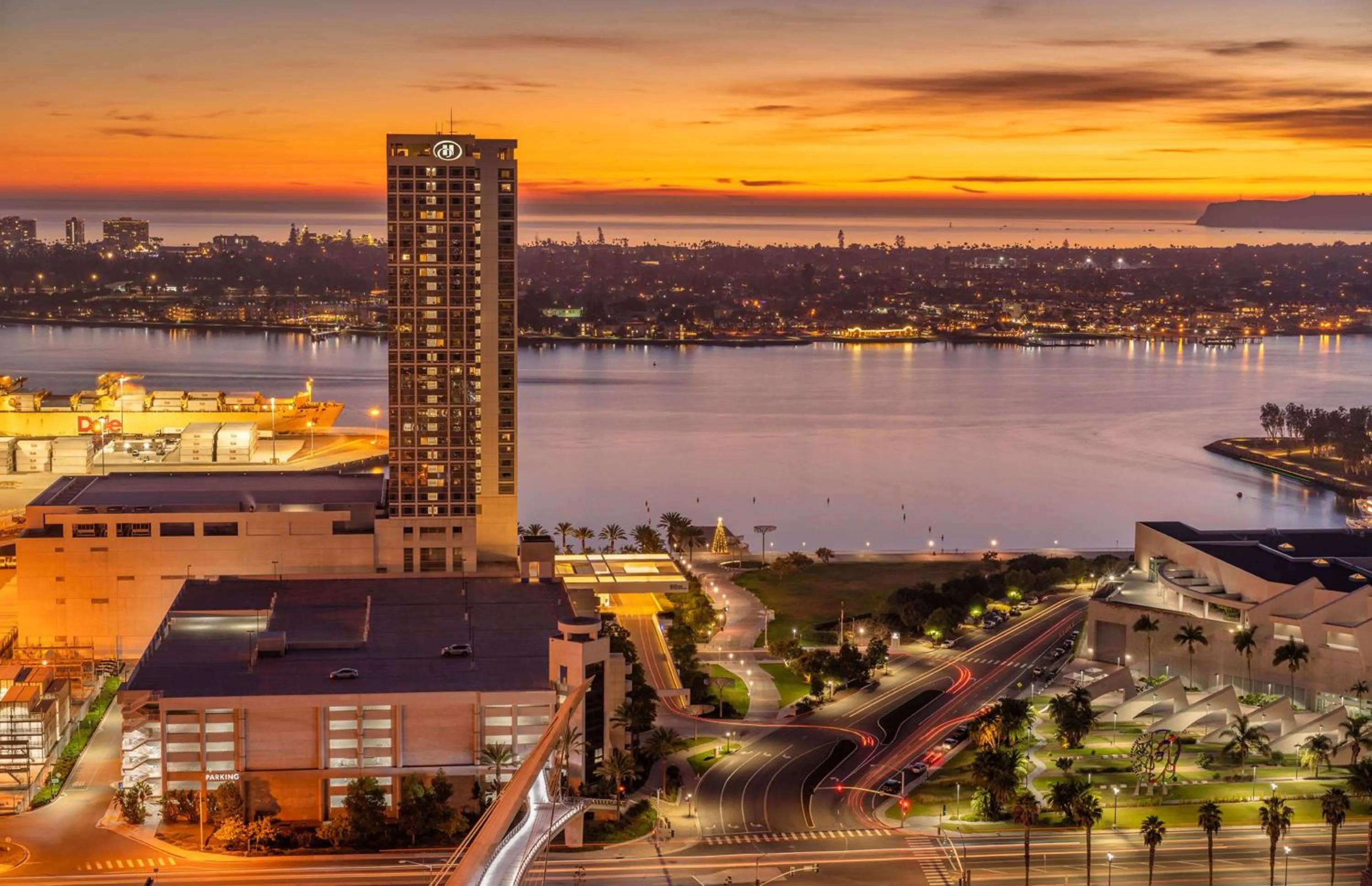 Property building in Hilton San Diego Bayfront