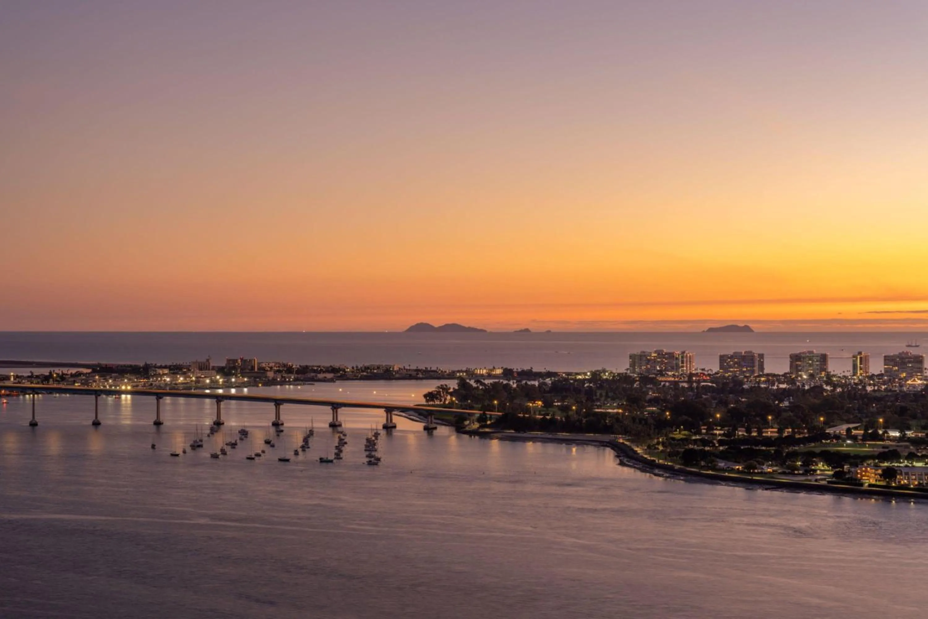 Property building in Hilton San Diego Bayfront